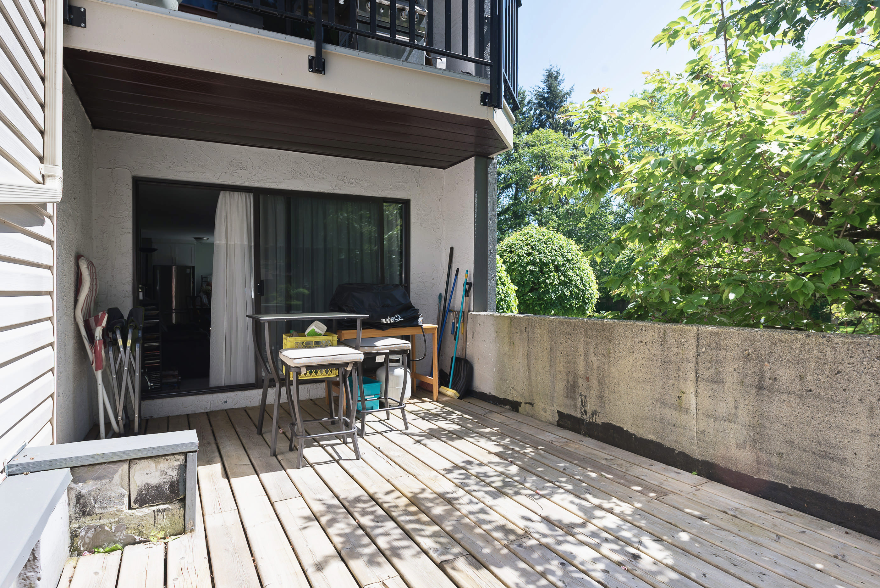 112-9952 149 Street, Surrey BC 16