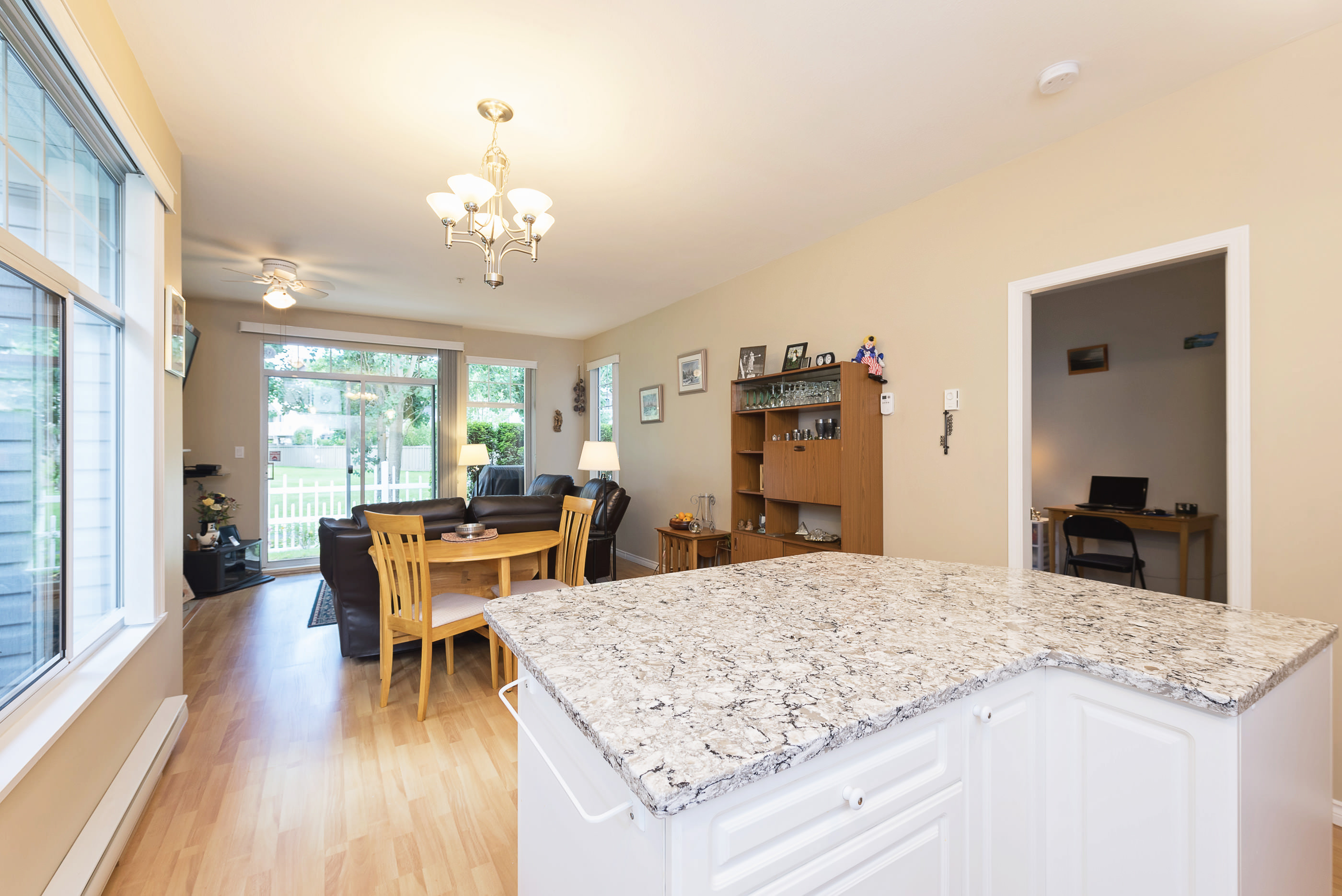 5-5708 208th St Langley BC 13