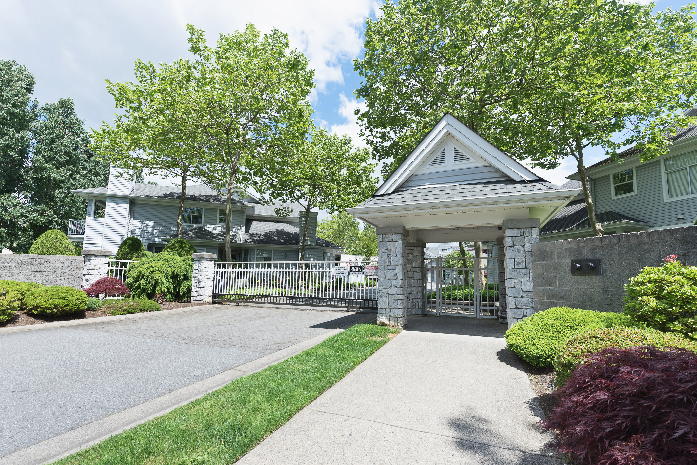 5-5708 208th St Langley BC 2