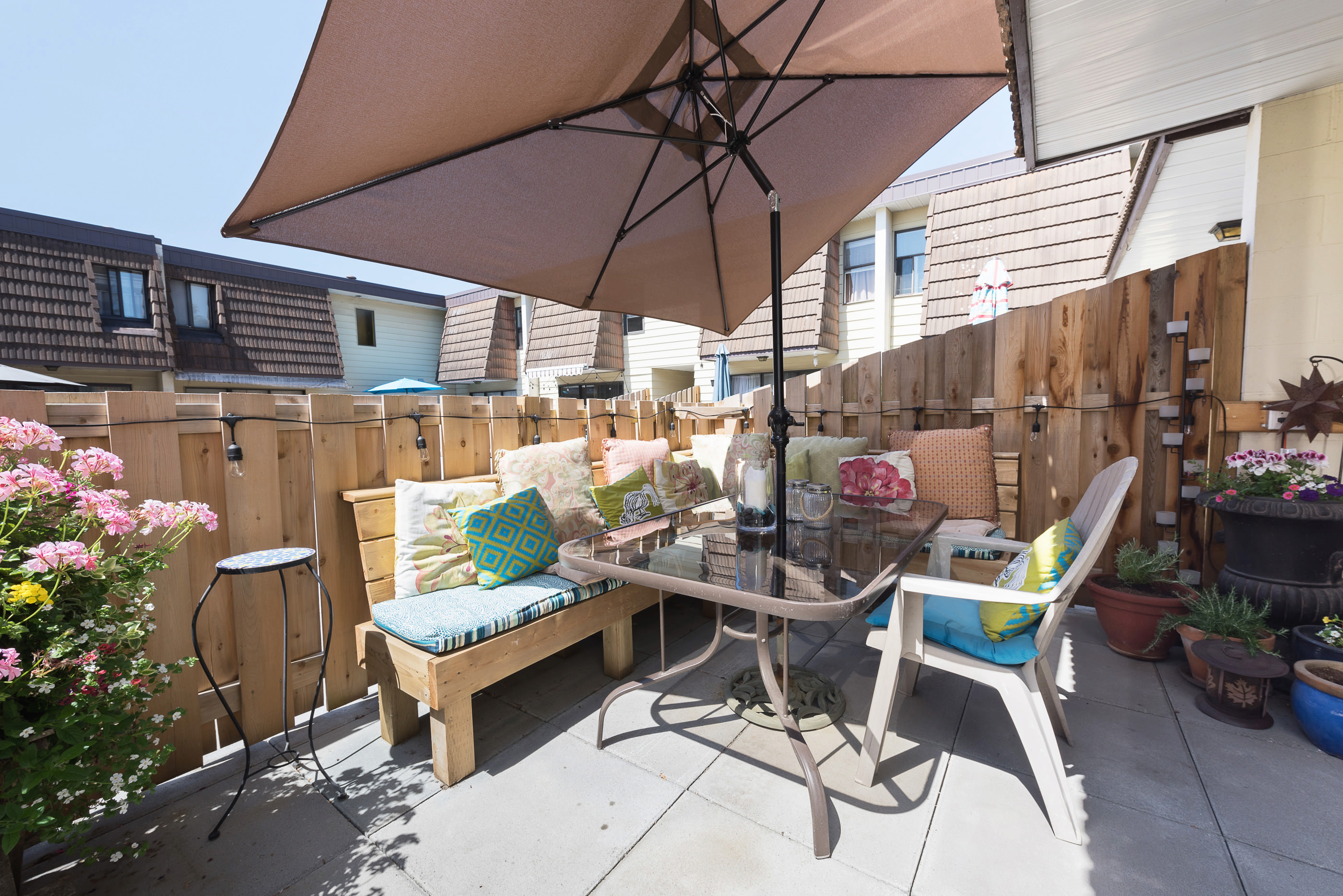 7431 13th Ave Burnaby BC  V3N 2E2 29