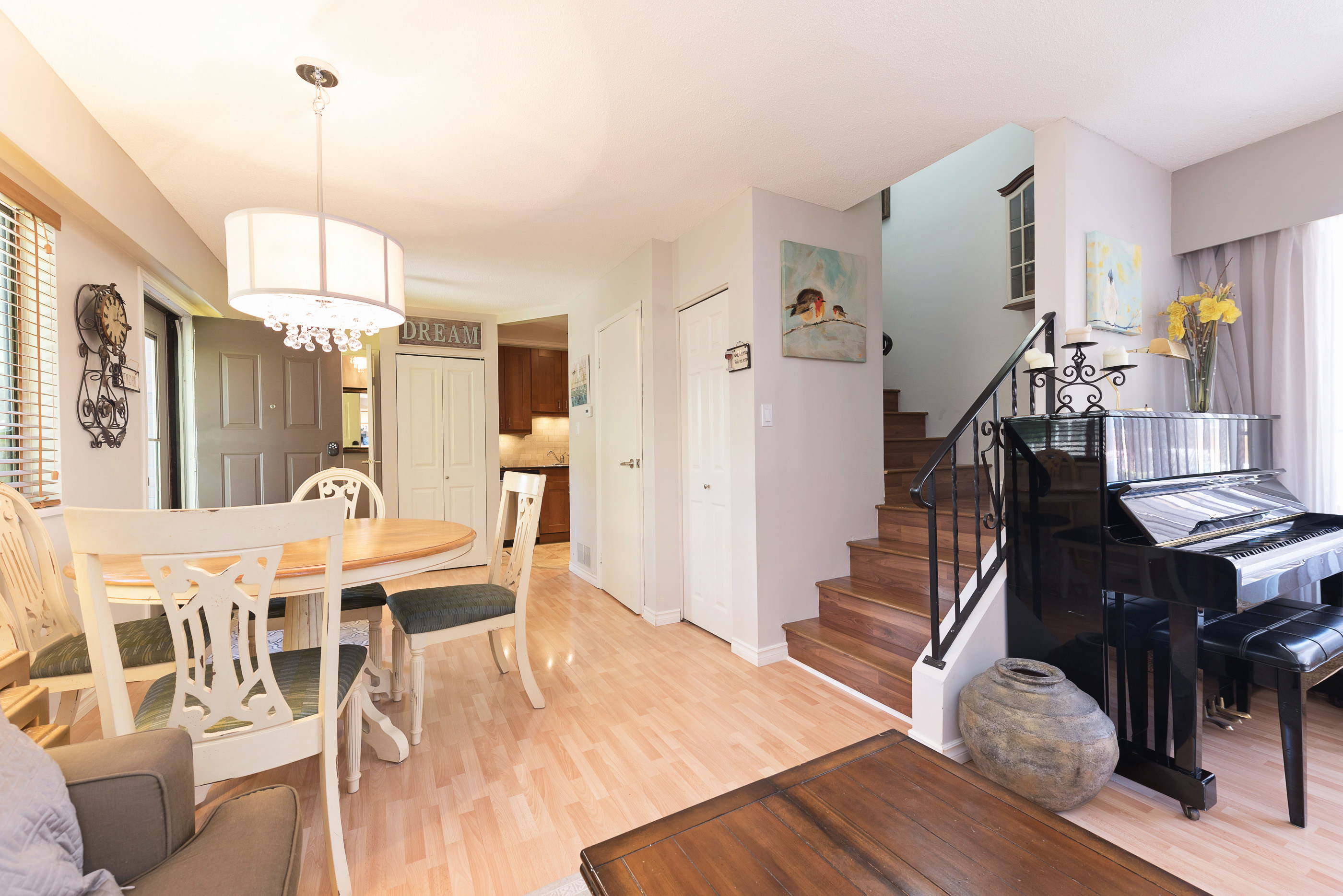 7431 13th Ave Burnaby BC  V3N 2E2 10
