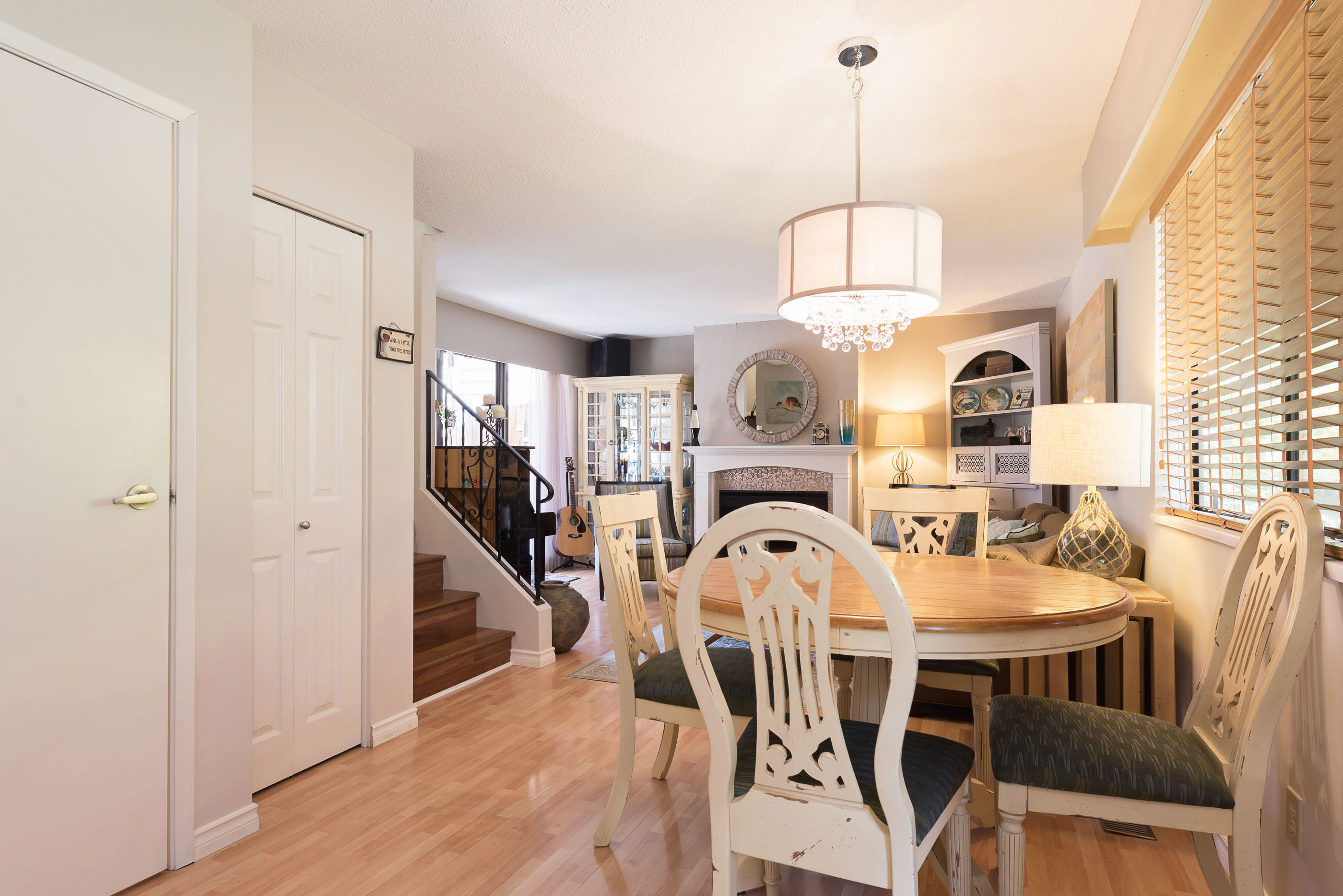 7431 13th Ave Burnaby BC  V3N 2E2 11