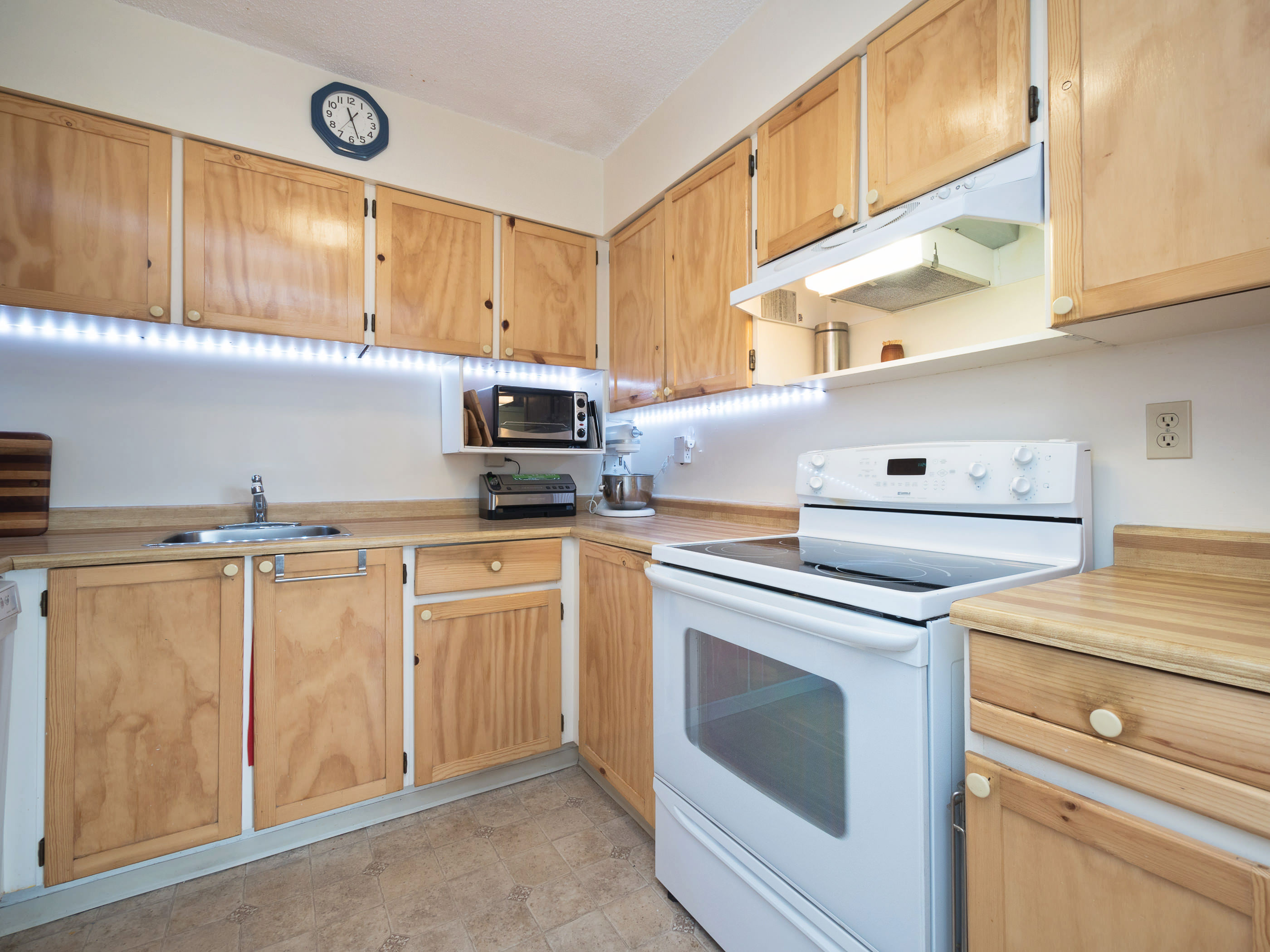 PH4 - 9541 Erickson Dr Burnaby 9