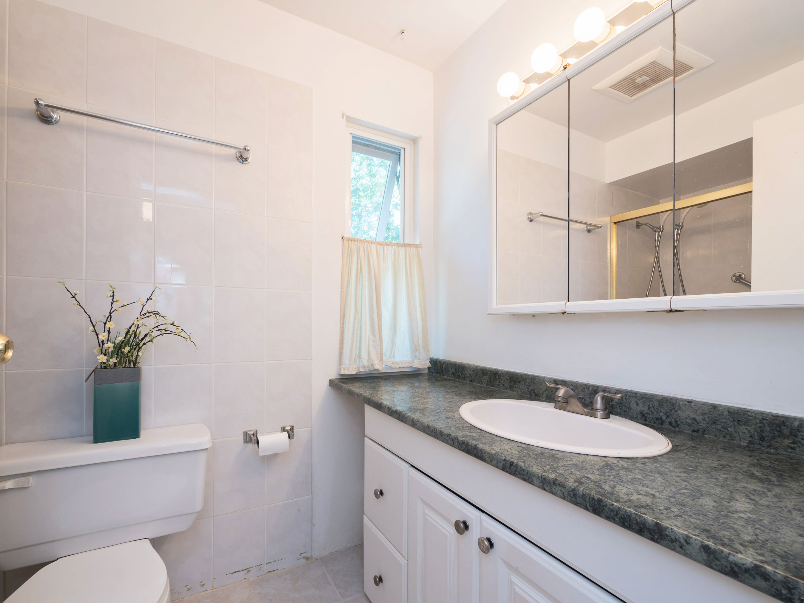 8240 Amberwood Place Burnaby 11