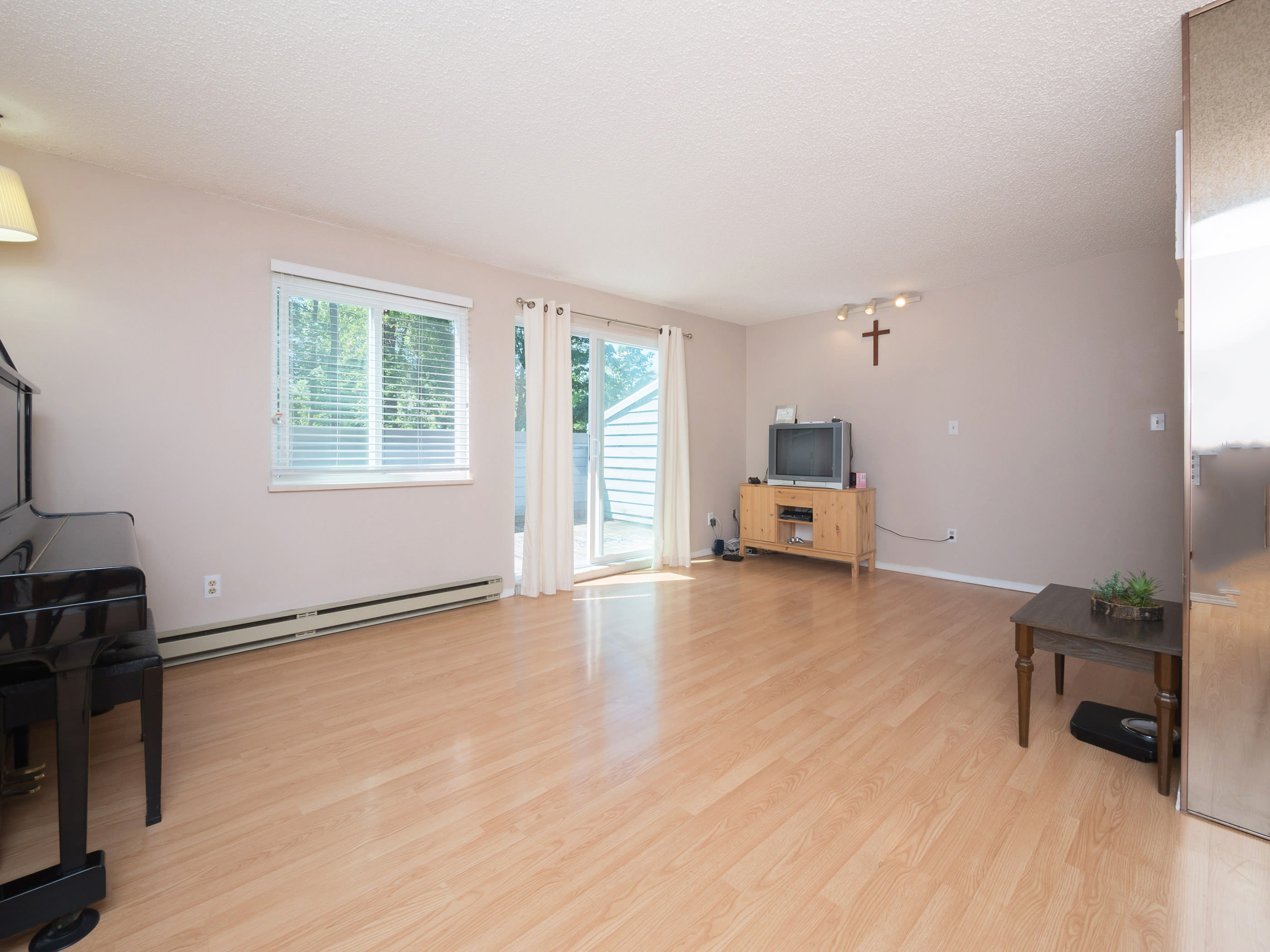 8240 Amberwood Place Burnaby 7