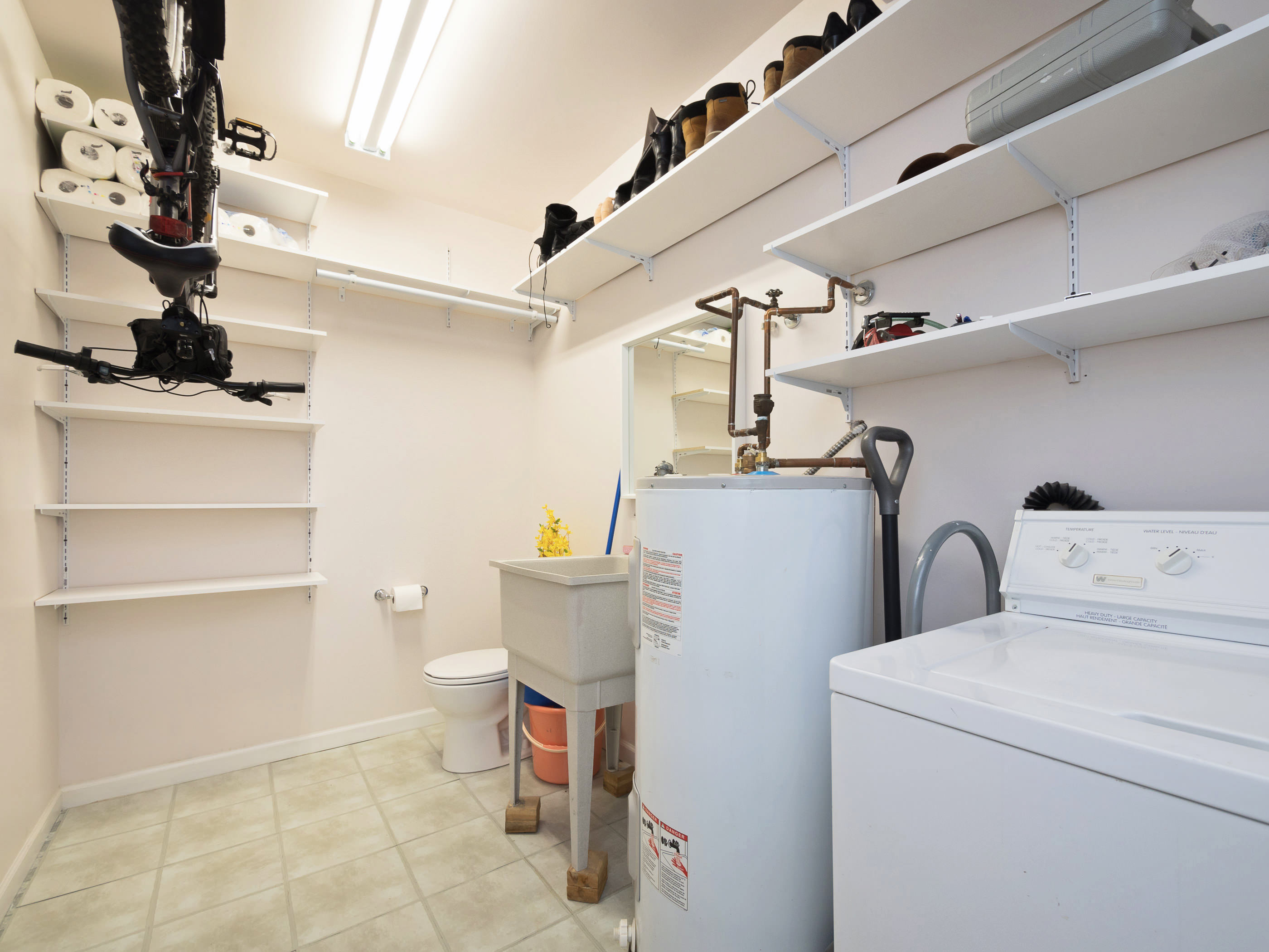 8240 Amberwood Place Burnaby 20