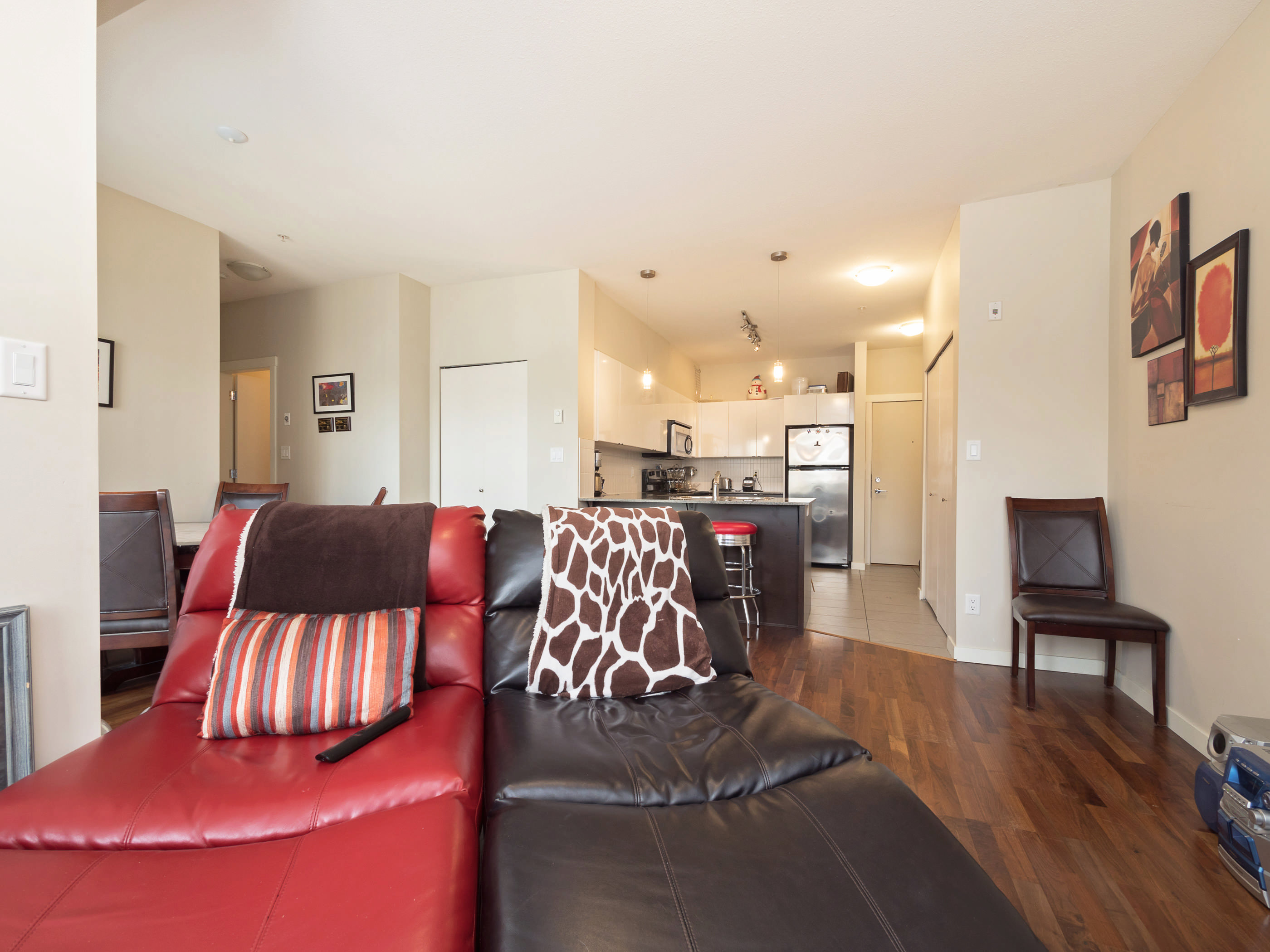 332-13733 107A Ave Surrey 7