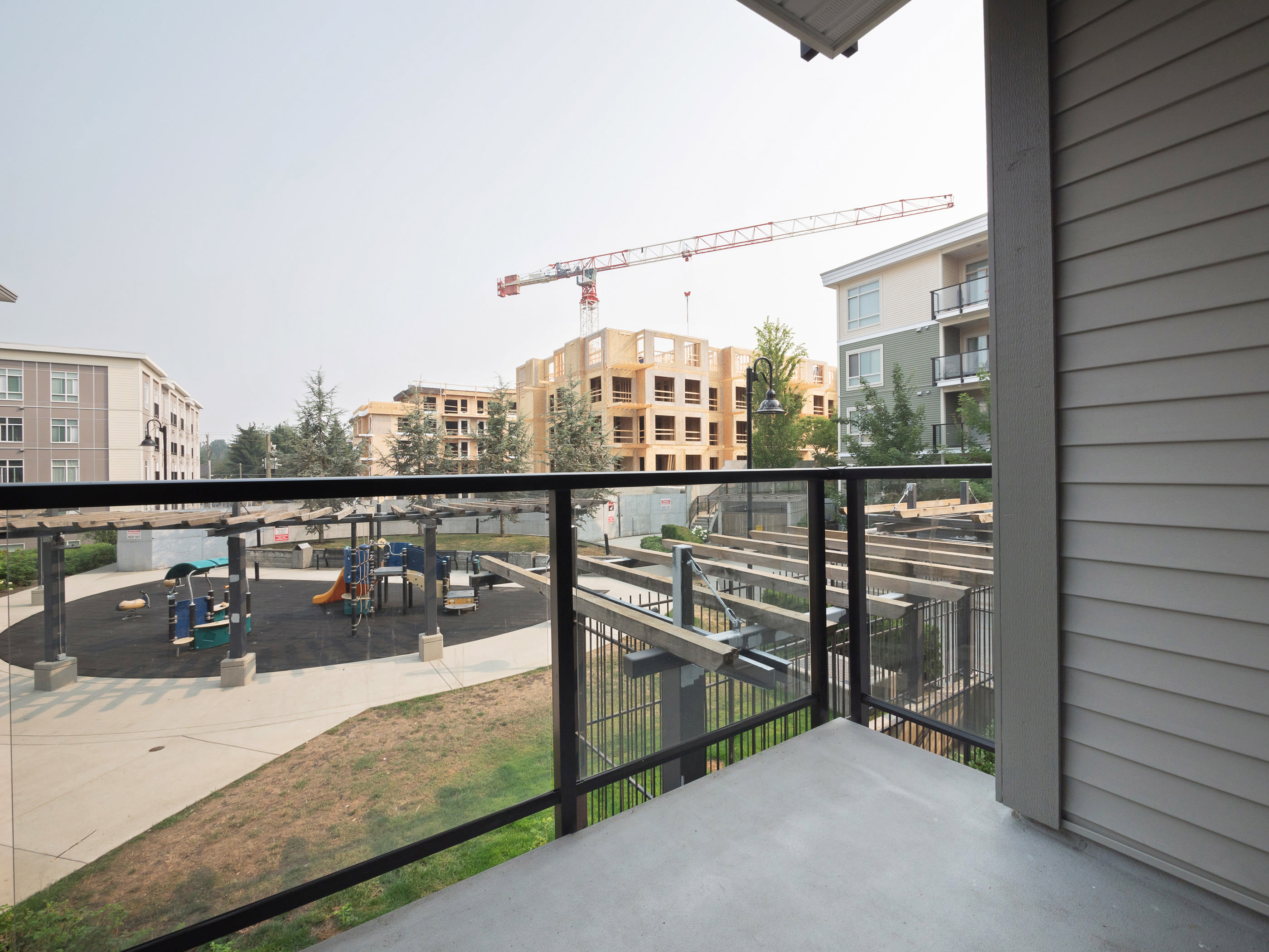 332-13733 107A Ave Surrey 20