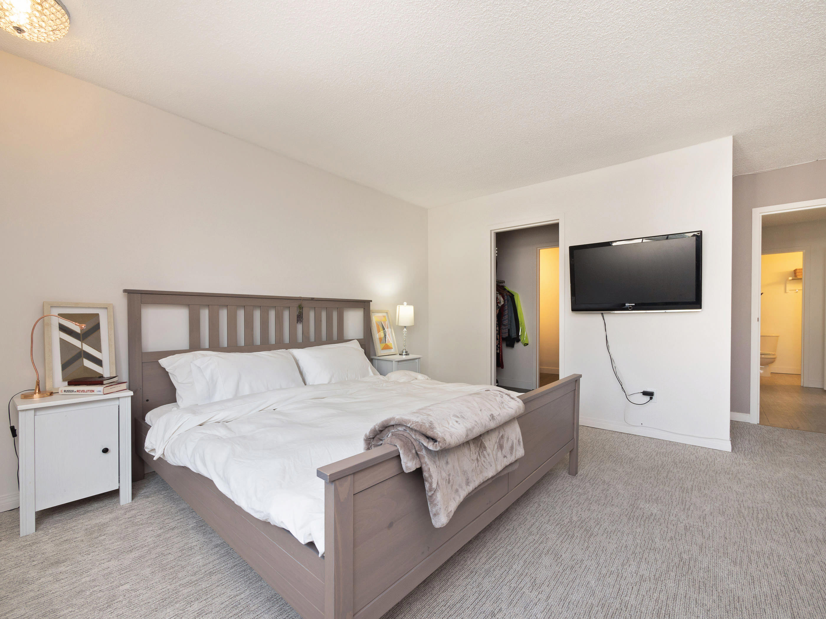 209-410 Agnes St New Westminster 13