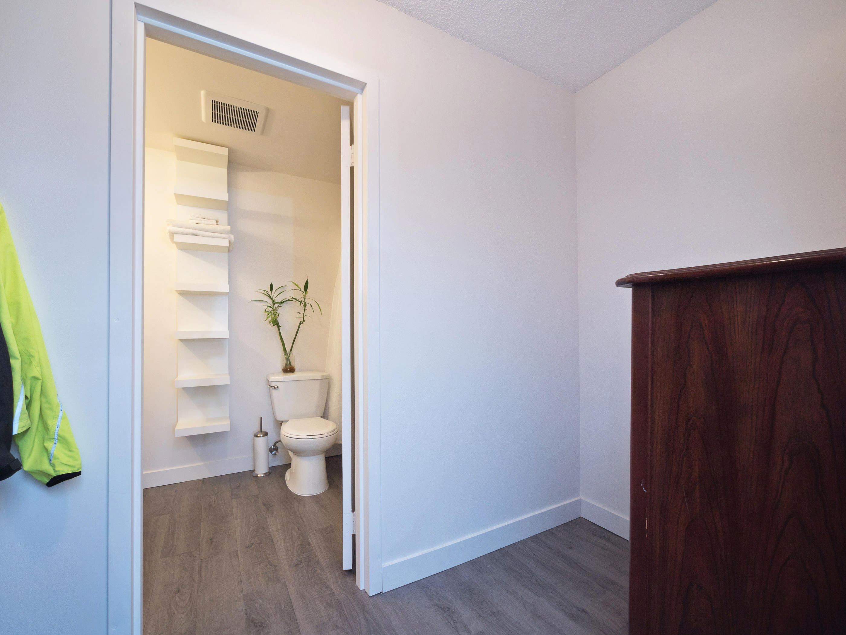 209-410 Agnes St New Westminster 15