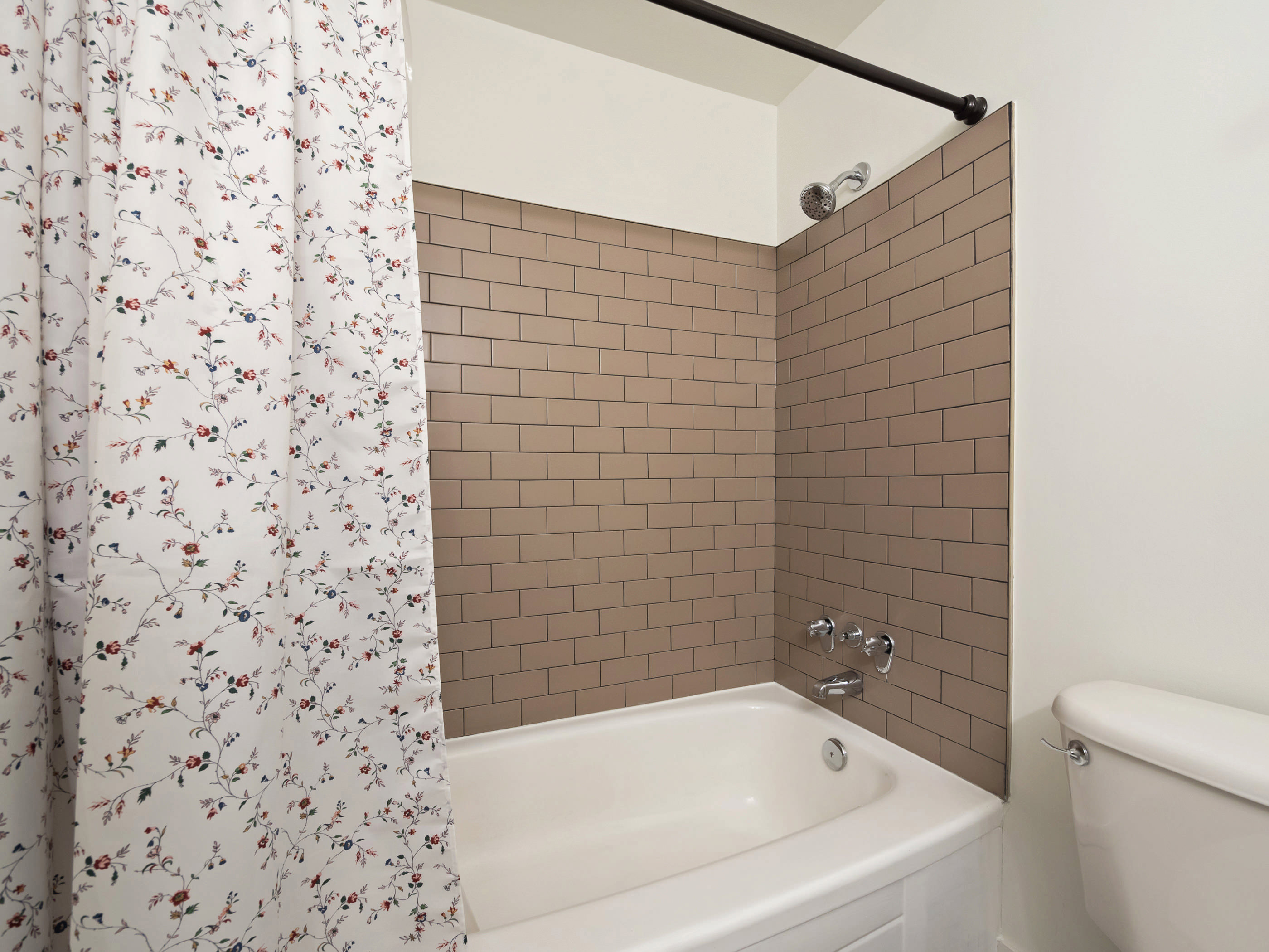 209-410 Agnes St New Westminster 21