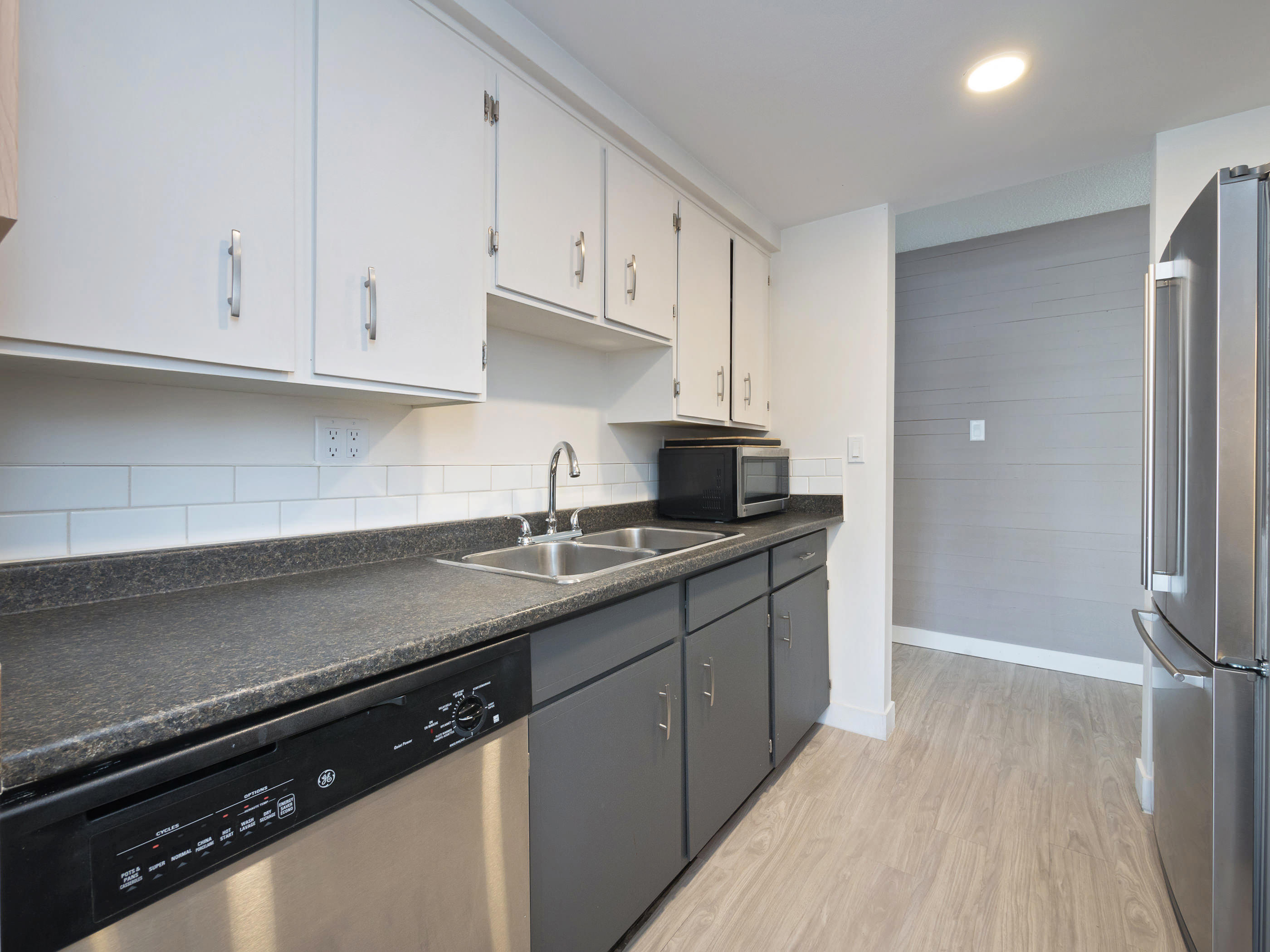 209-410 Agnes St New Westminster 9
