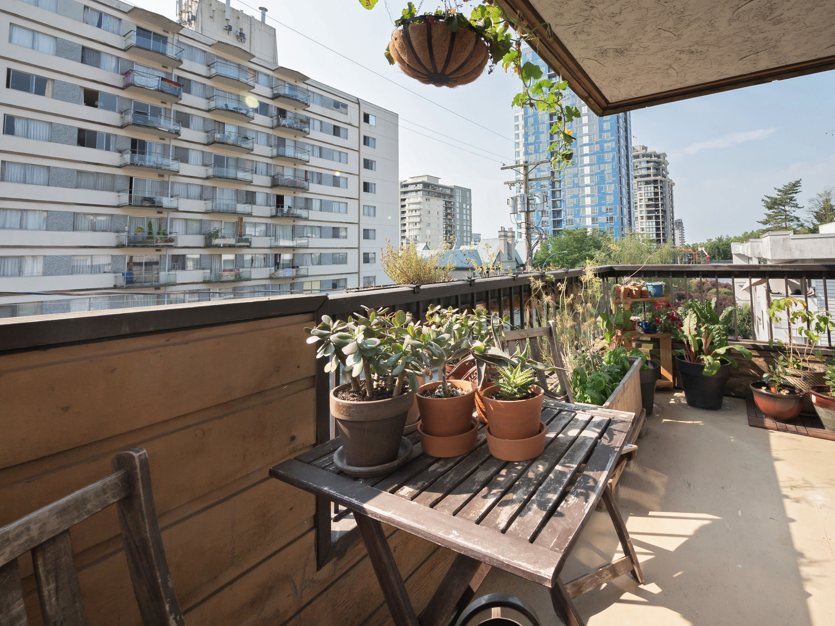 209-410 Agnes St New Westminster 25