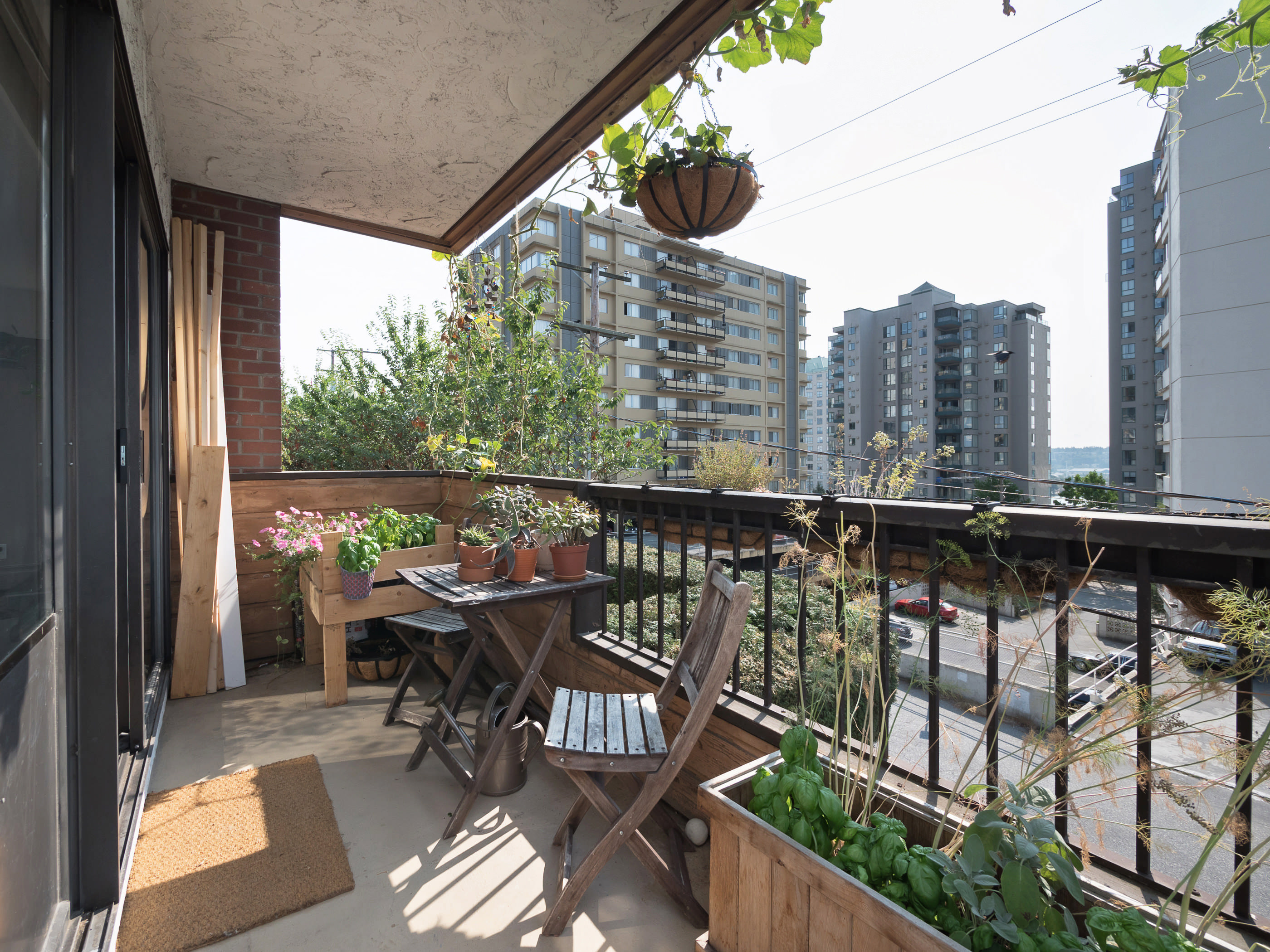209-410 Agnes St New Westminster 23