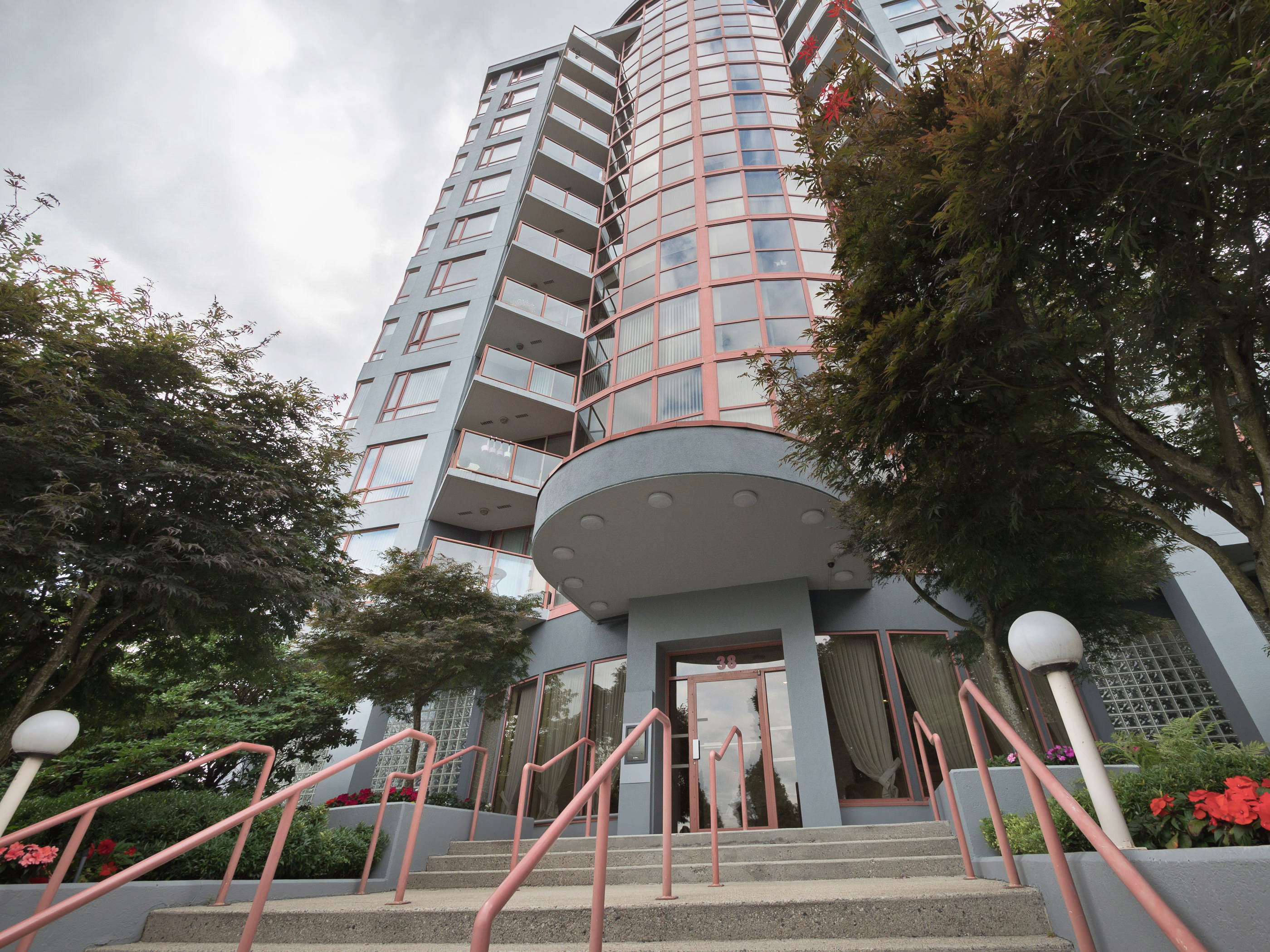 503-38 Leopold Place New Westminster 29