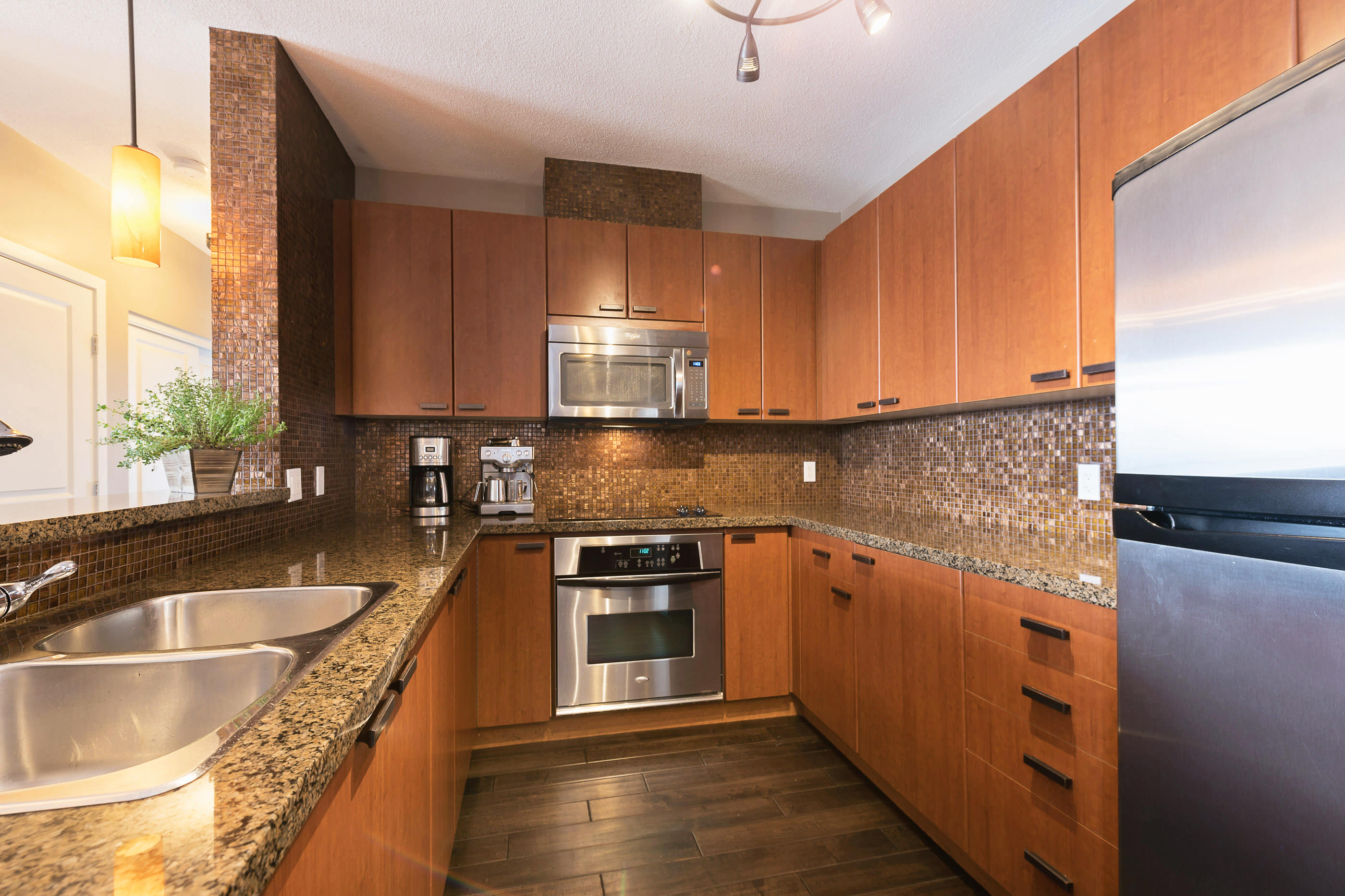 1603-11 E Royal Ave New Westminster  V3L 0A8 10