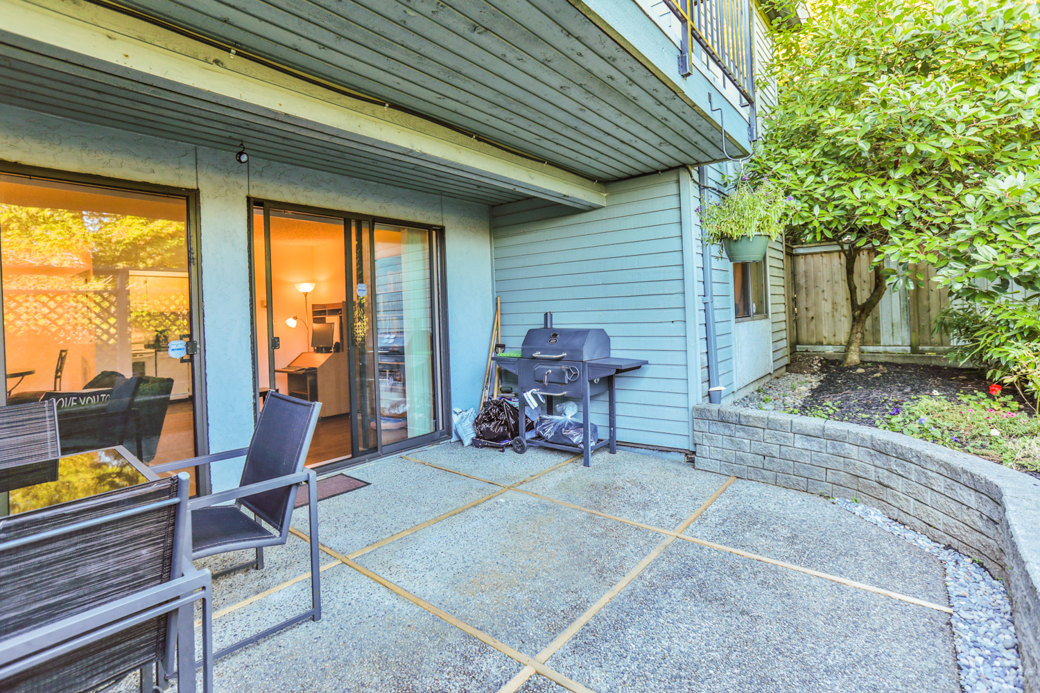 2-7569 Humphries Crt 19