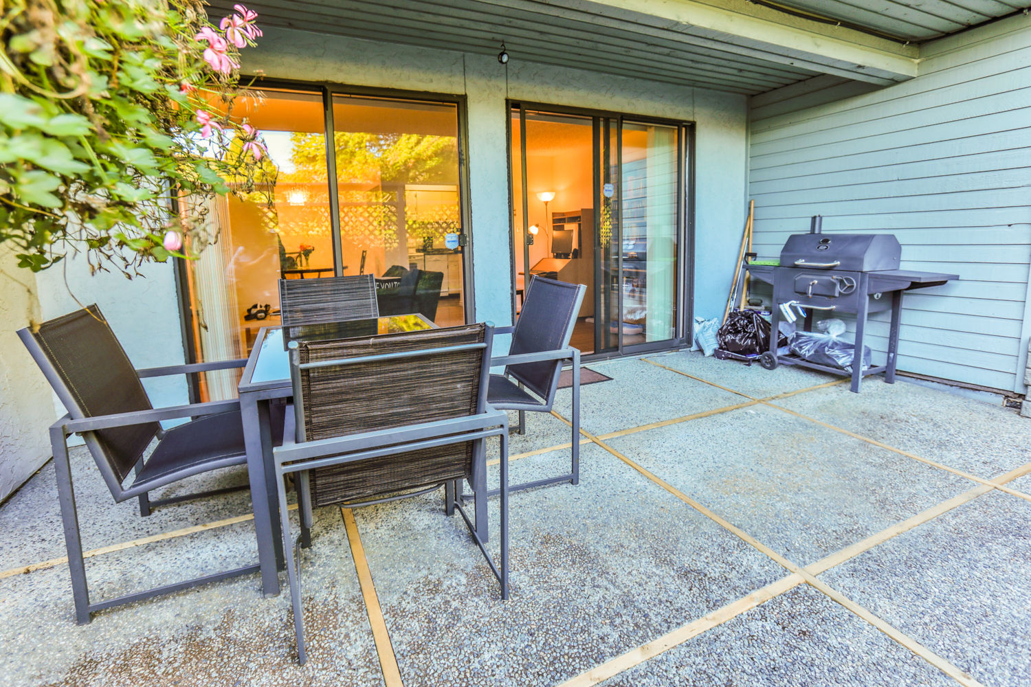 2-7569 Humphries Crt 16