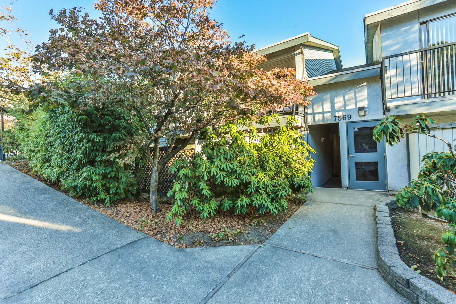 2-7569 Humphries Crt 2