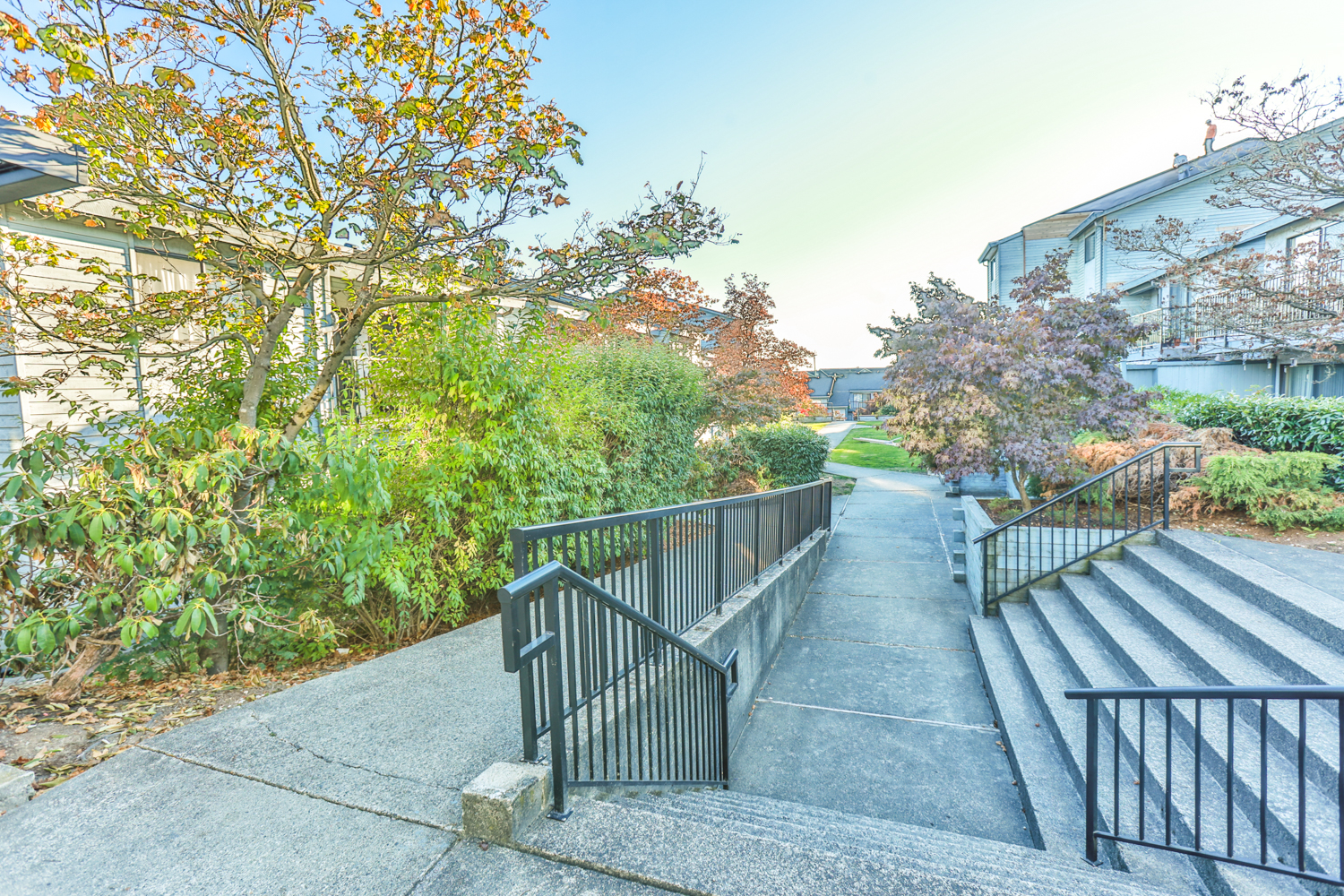 2-7569 Humphries Crt 22