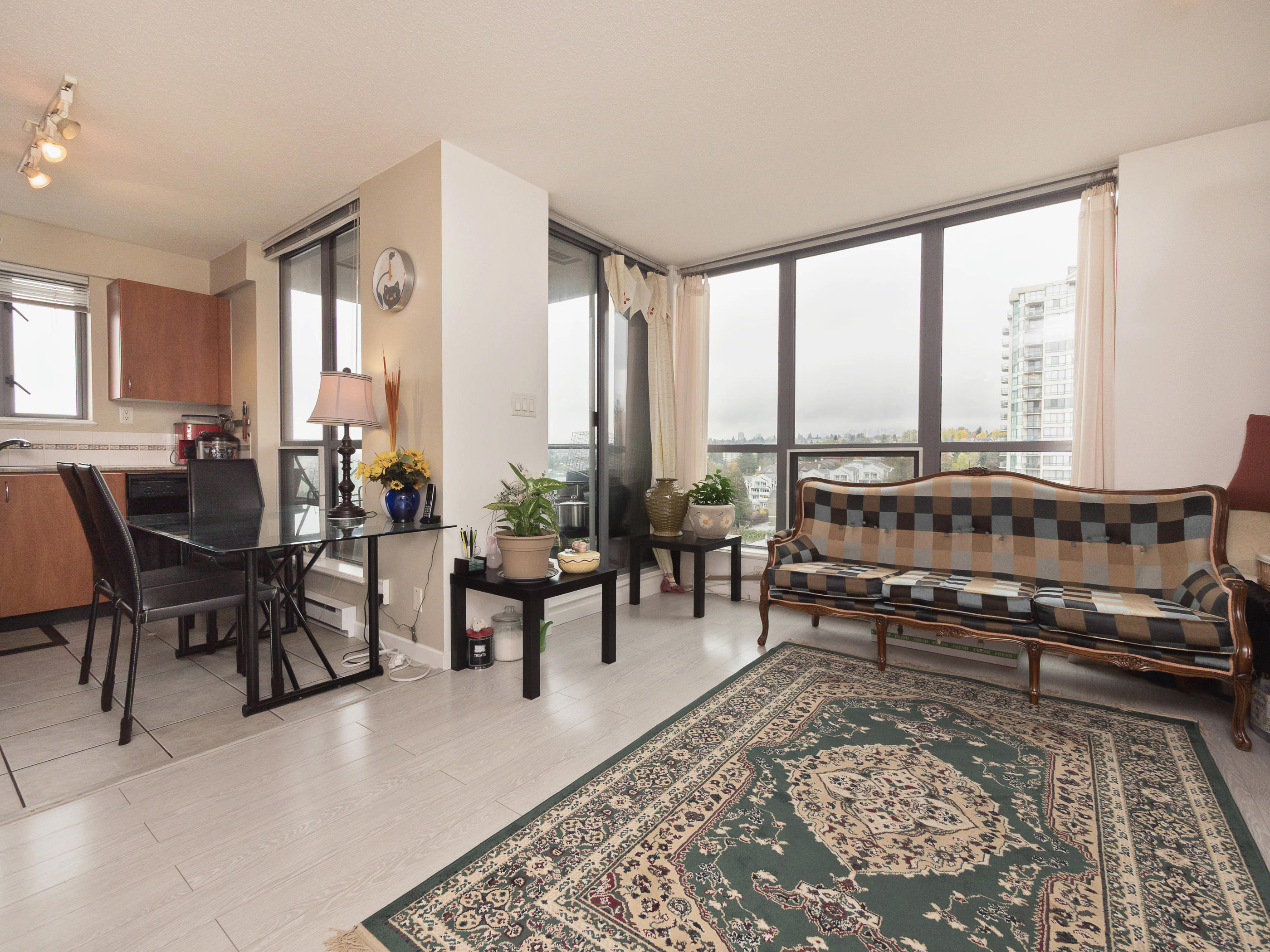1503-850 Royal Ave 9