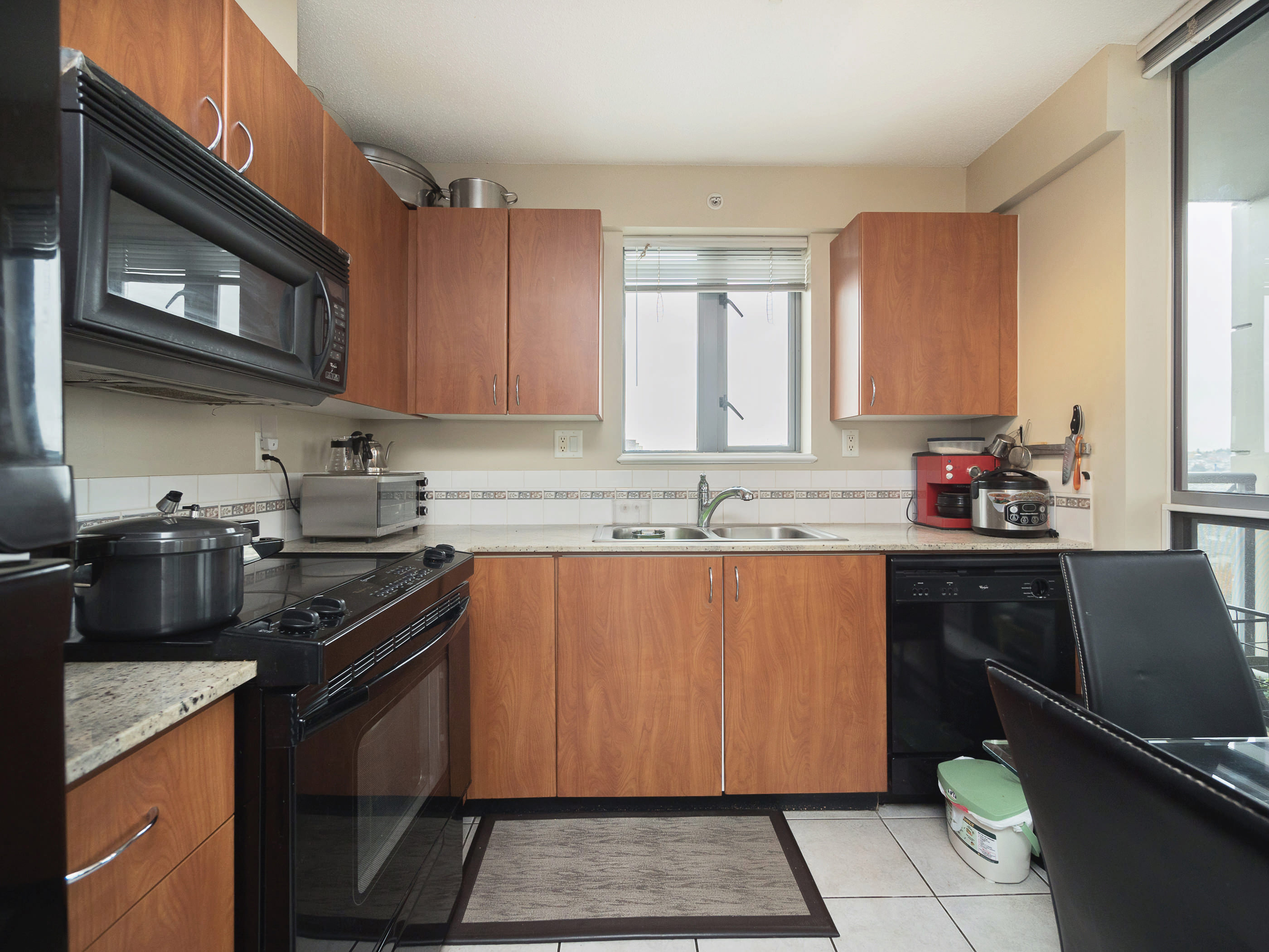1503-850 Royal Ave 7