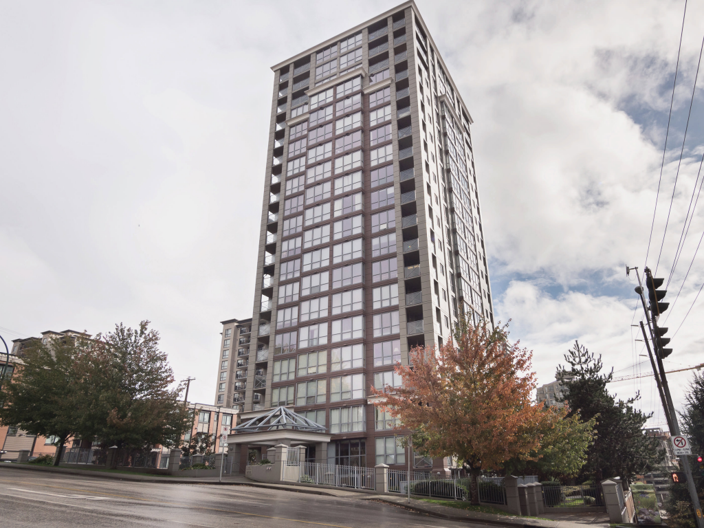1503-850 Royal Ave