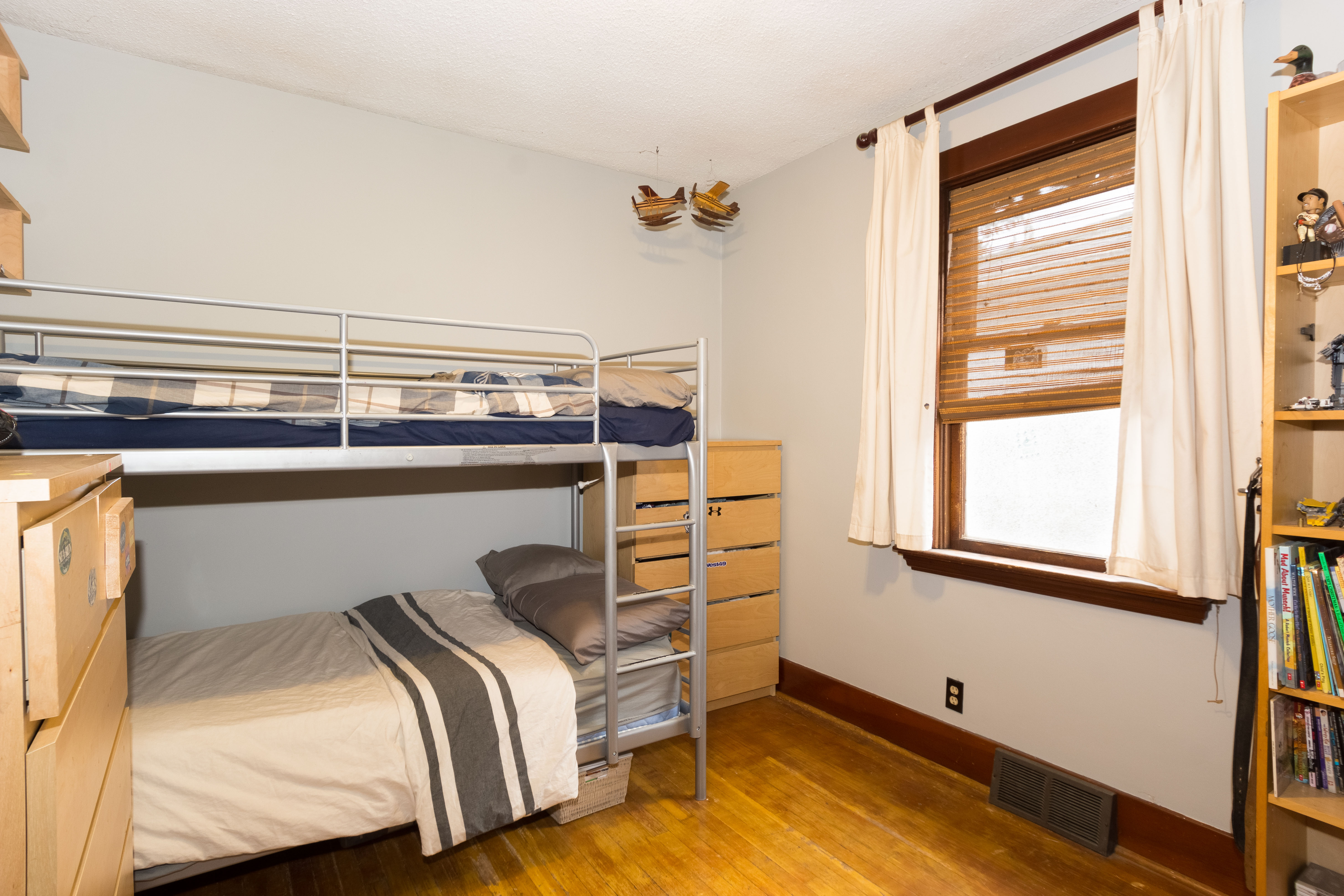 466 Kelly Street New Westminster 17