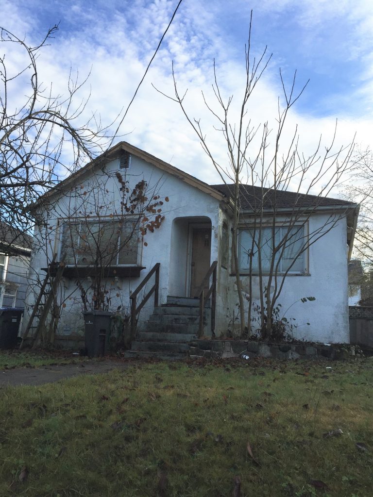 218 Osborne Ave, New Westminster