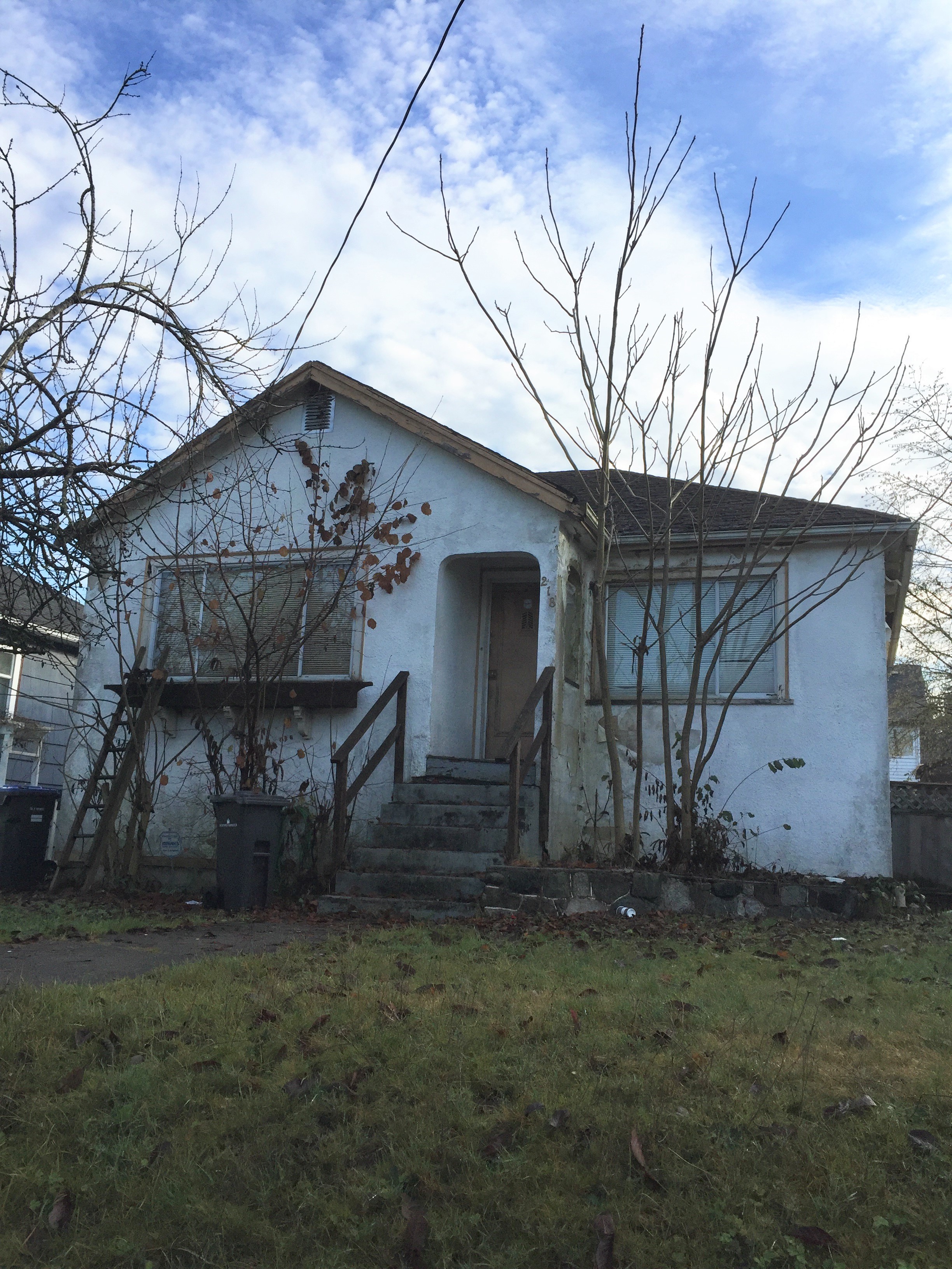218 Osborne Ave, New Westminster