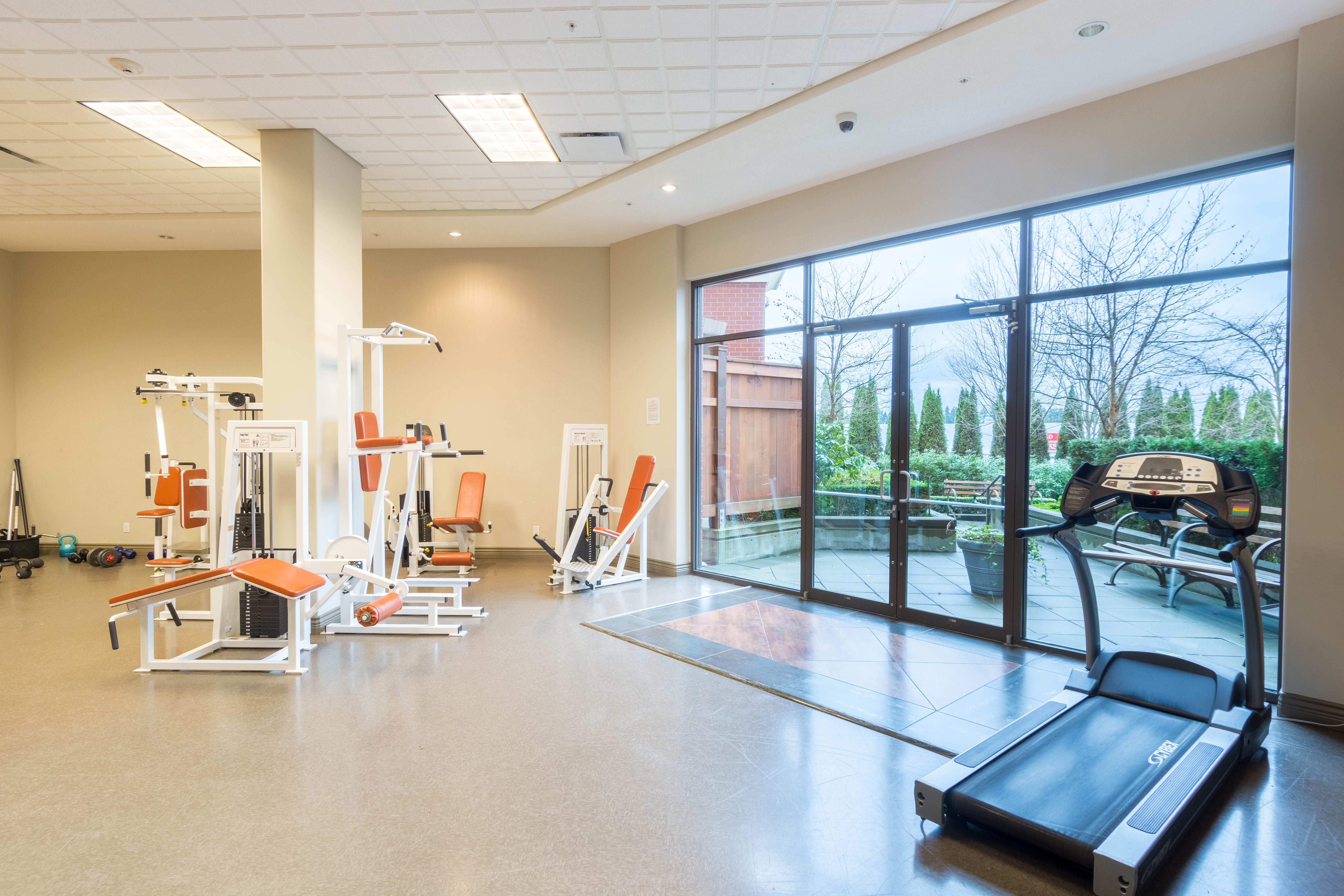 304-2970 King George Blvd, Surrey BC 15