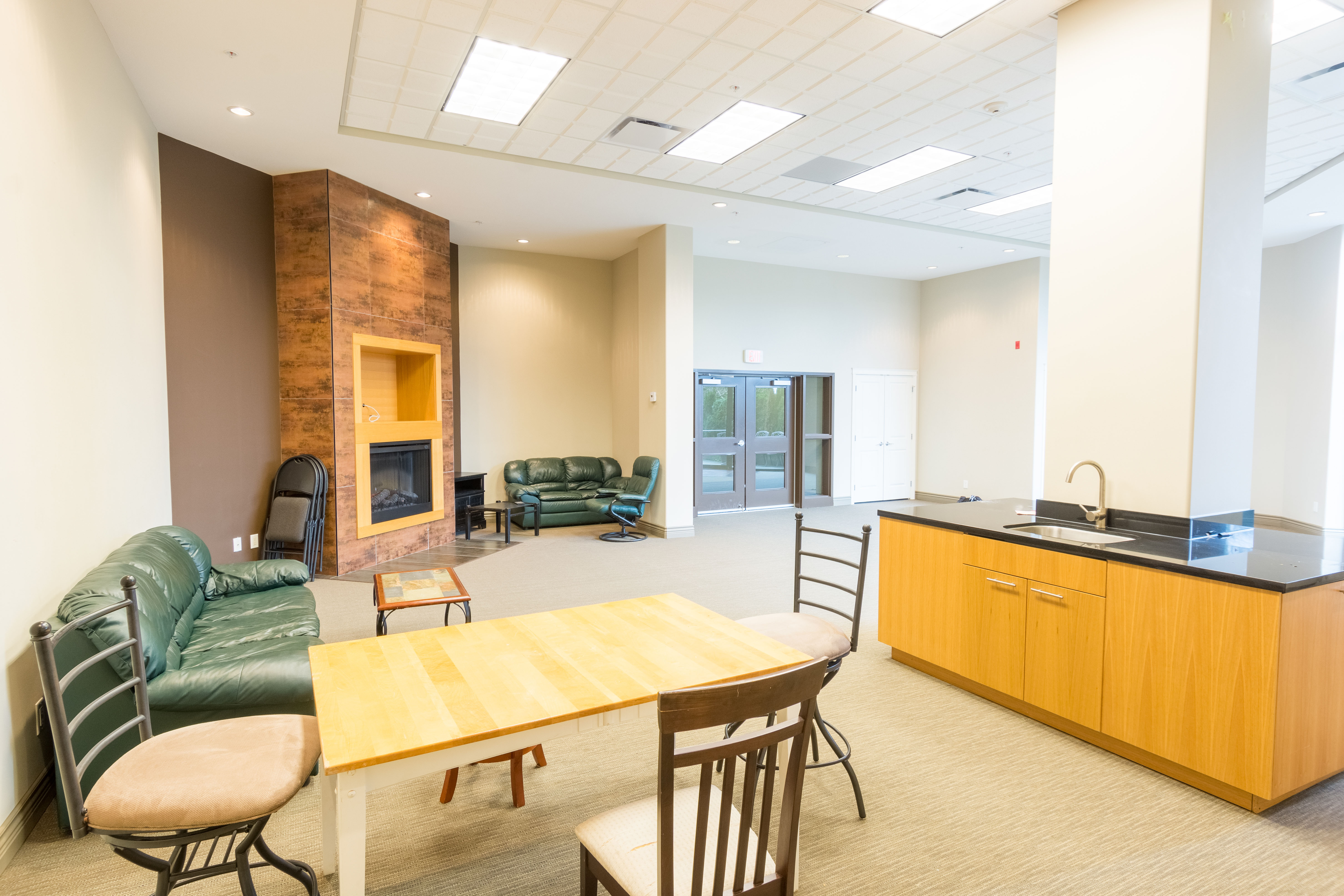 304-2970 King George Blvd, Surrey BC 17