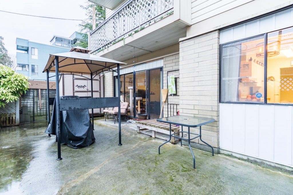 104-590 Whiting Way, Coquitlam V3J 3R9 3