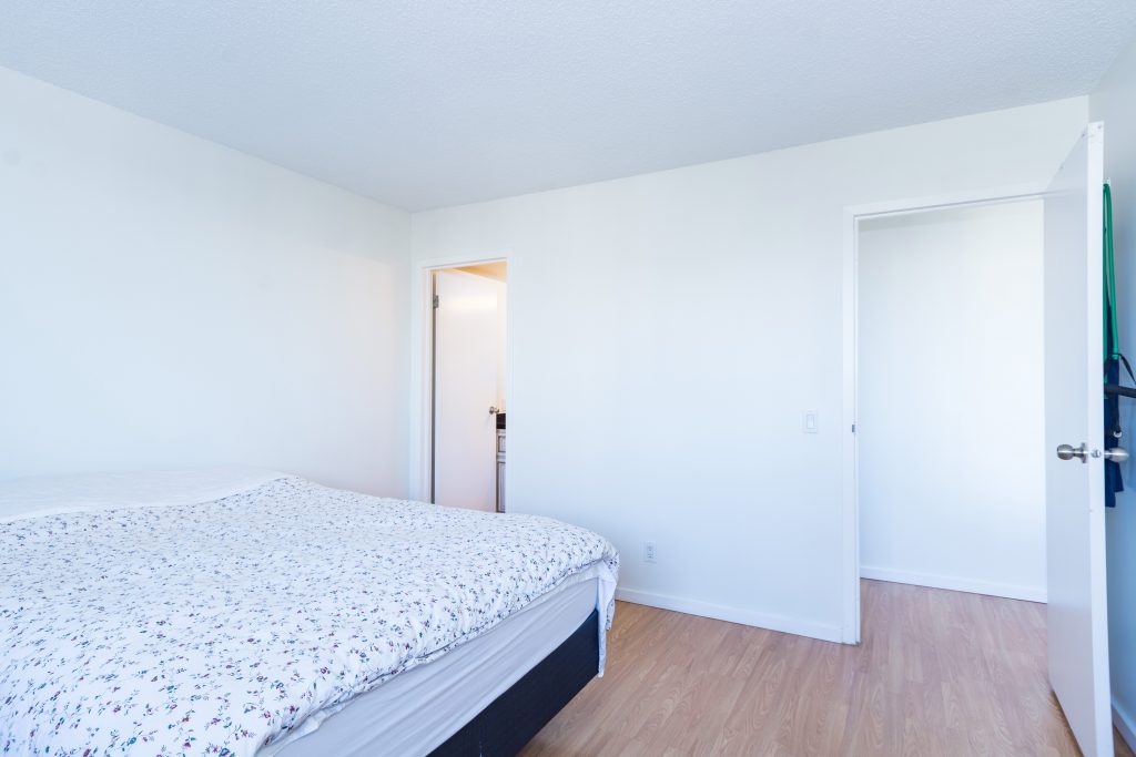 1206-3970 Carrigan Crt, Burnaby V3N 4S5 7