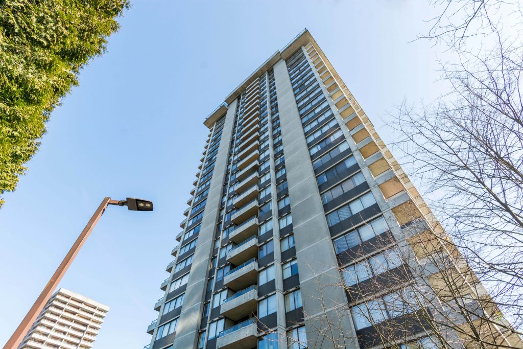 1206-3970 Carrigan Crt, Burnaby V3N 4S5 4