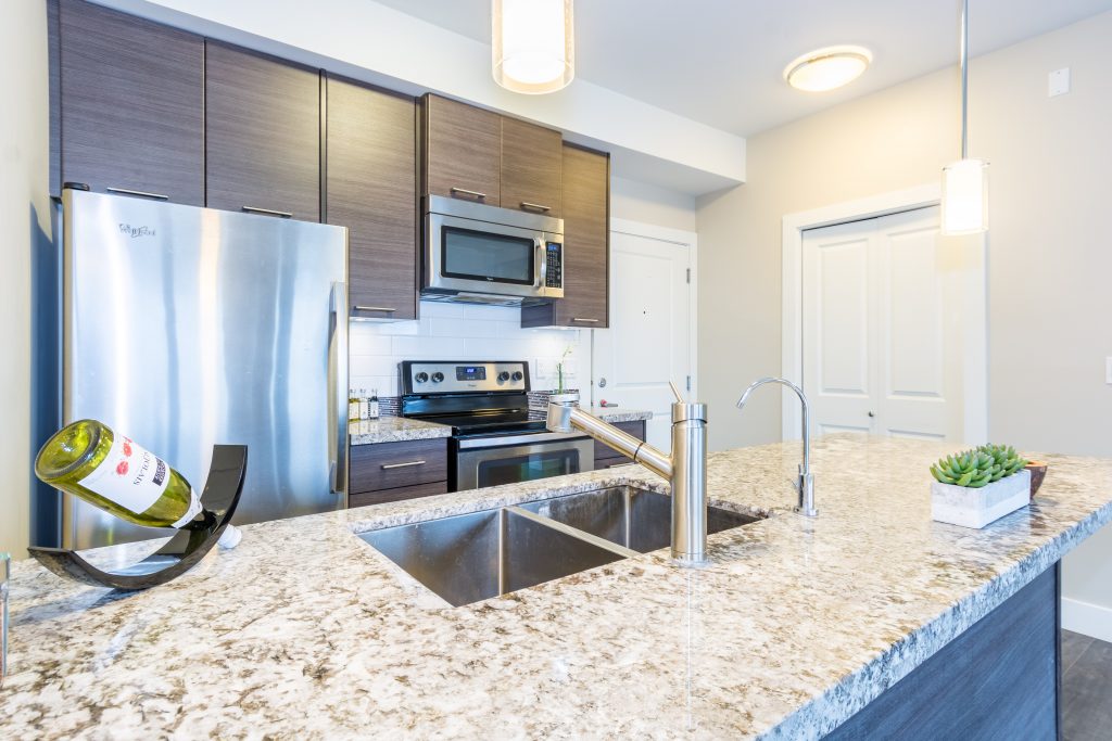 201-7377 14th Ave, Burnaby V3N 1Z7 20