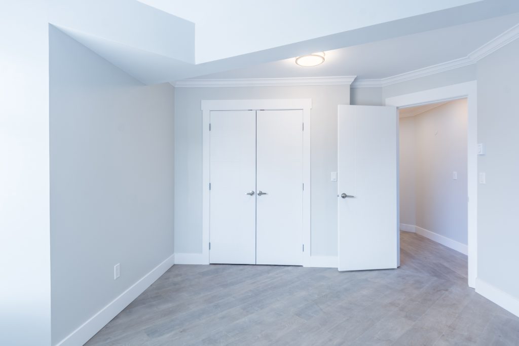 202 13894 102 Avenue, Surrey BC 9