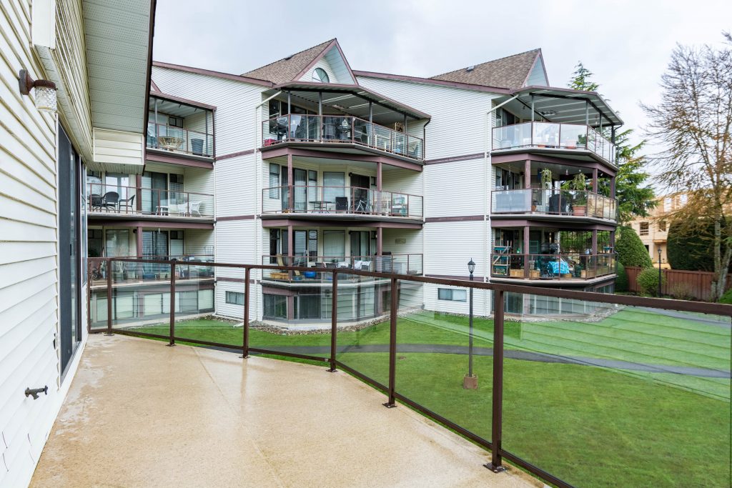 202 13894 102 Avenue, Surrey BC 5