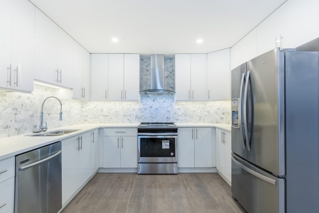 202 13894 102 Avenue, Surrey BC 17