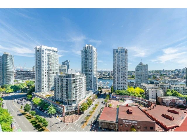 702-212 Davie Street, Vancouver BC 3