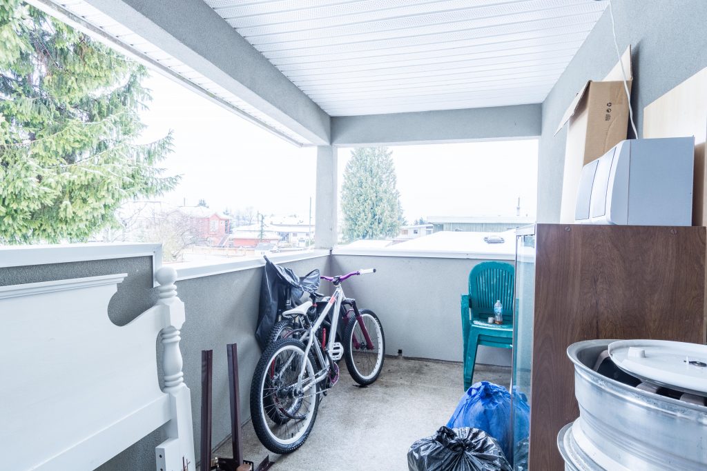 7307 10th Ave Burnaby 3