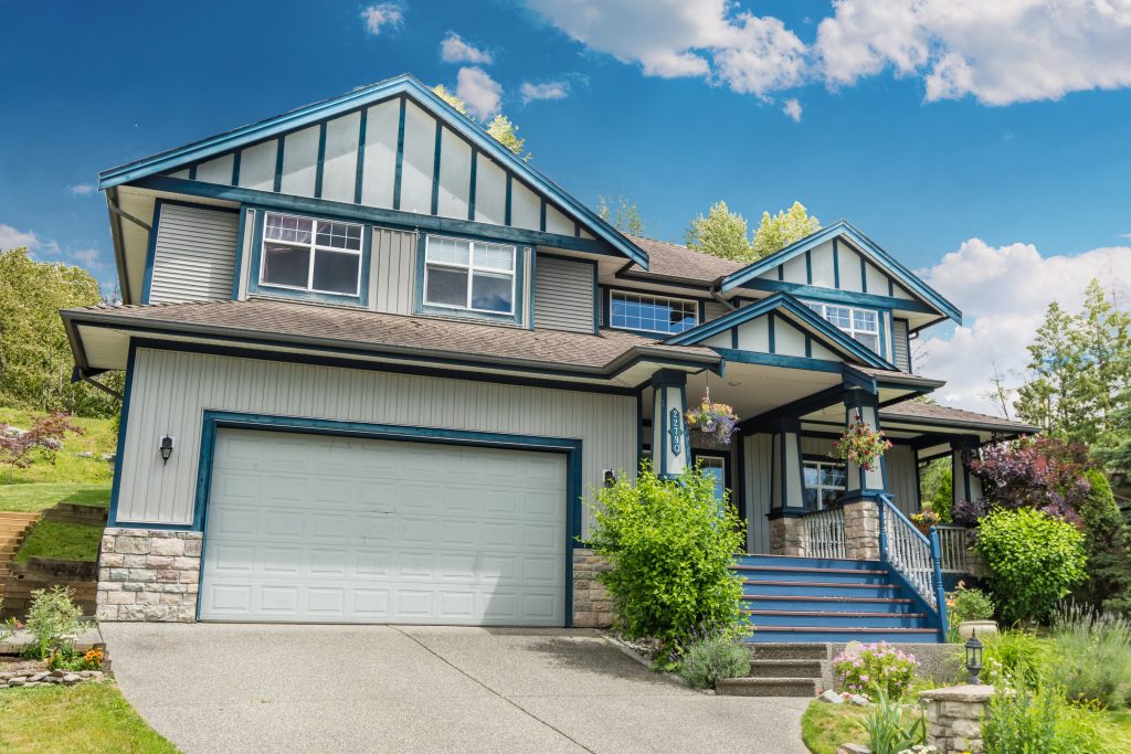22790 Holyrood Avenue, Maple Ridge BC V2X 6E7