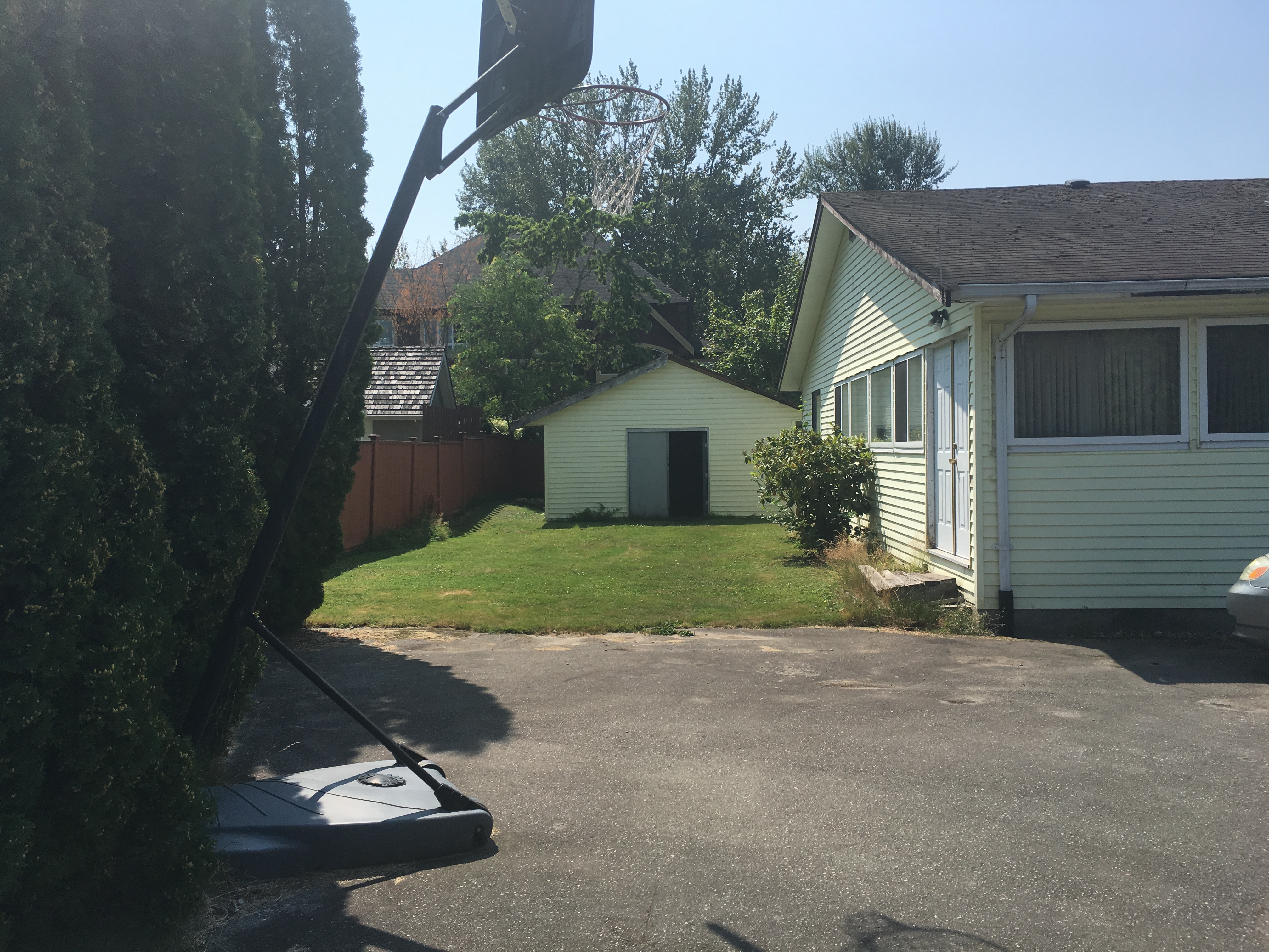 22086 44A Avenue, Langley BC 4