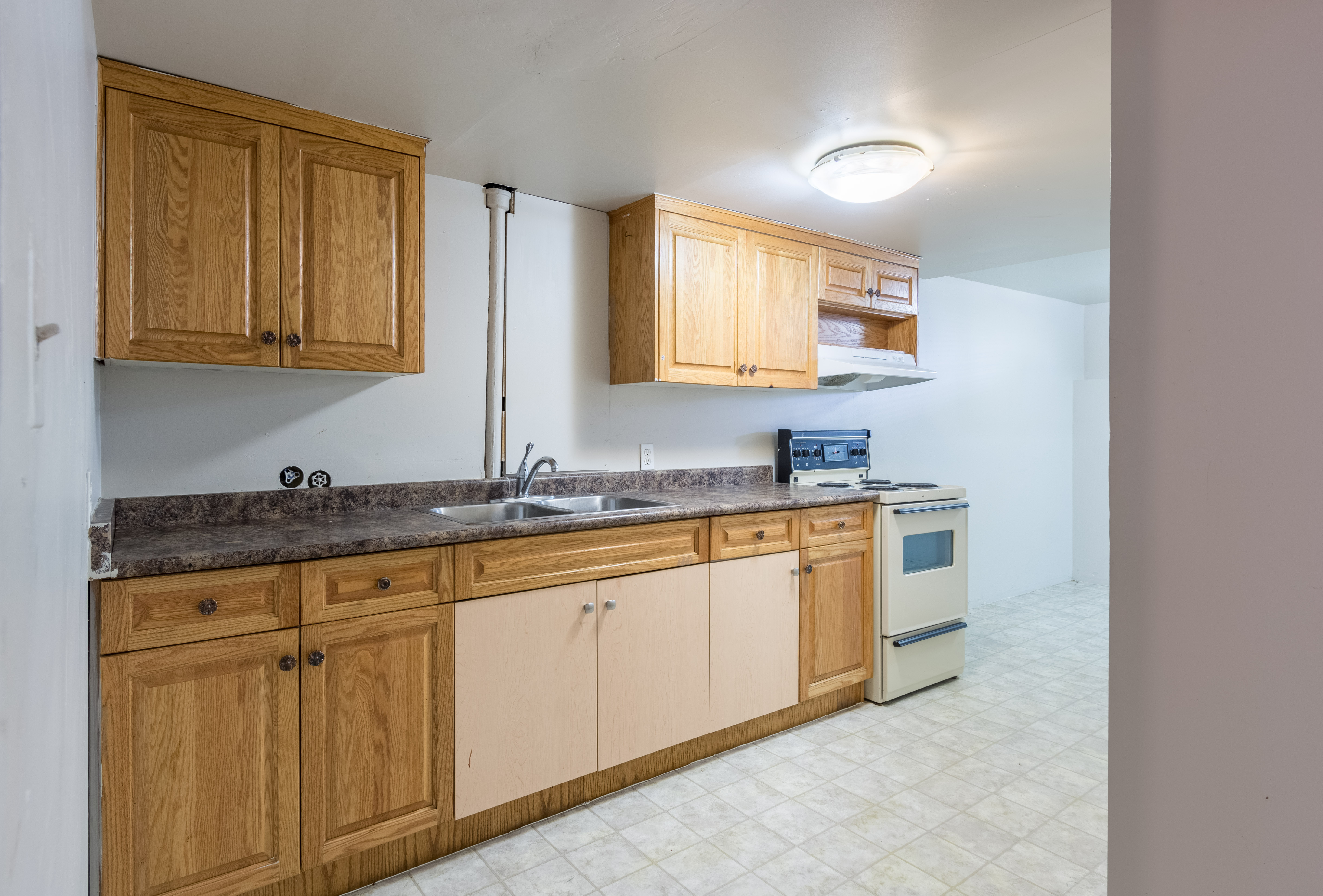827 Chestnut Street, New Westminster BC 14