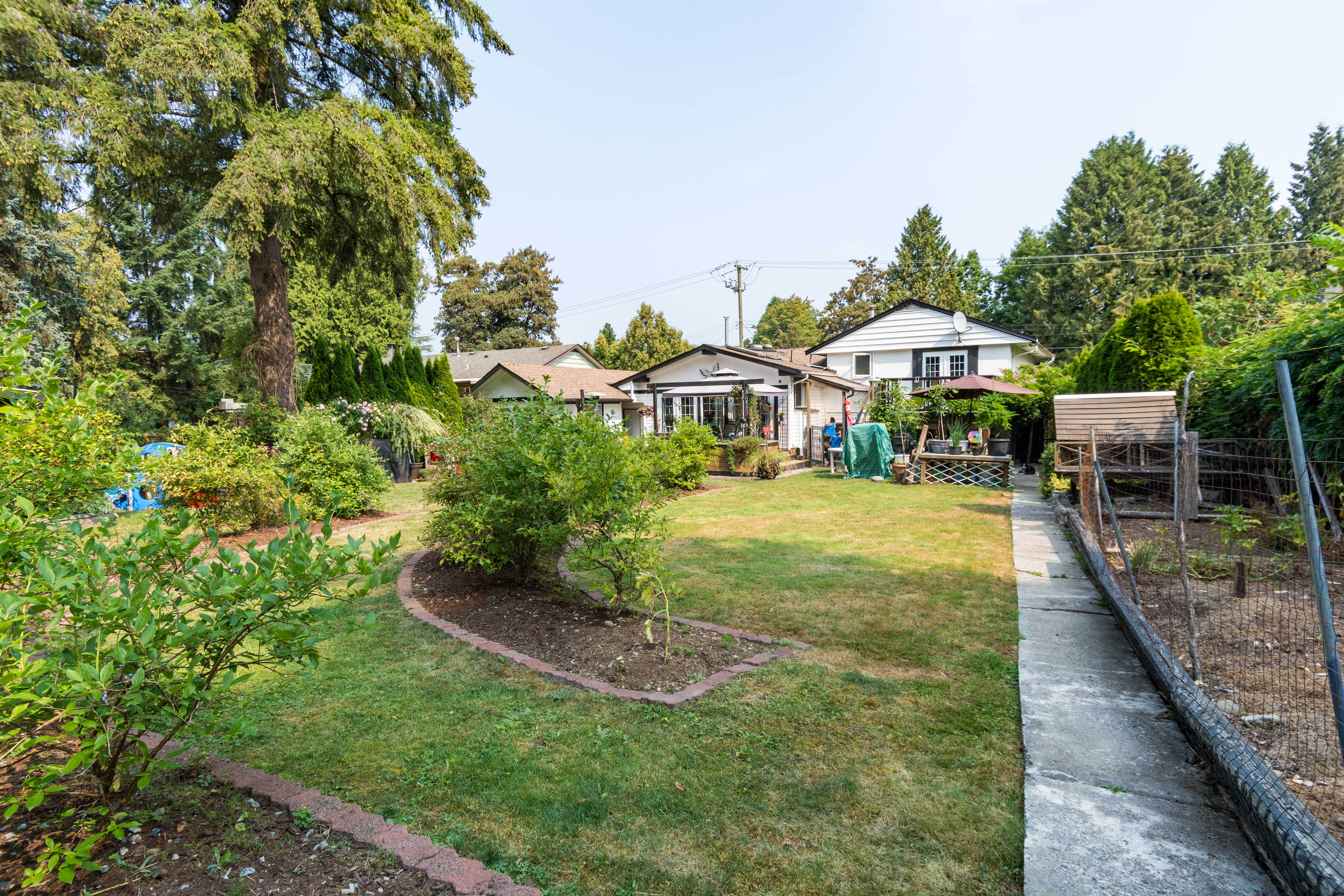 2232 Pitt River Road, Port Coquitlam BC 17