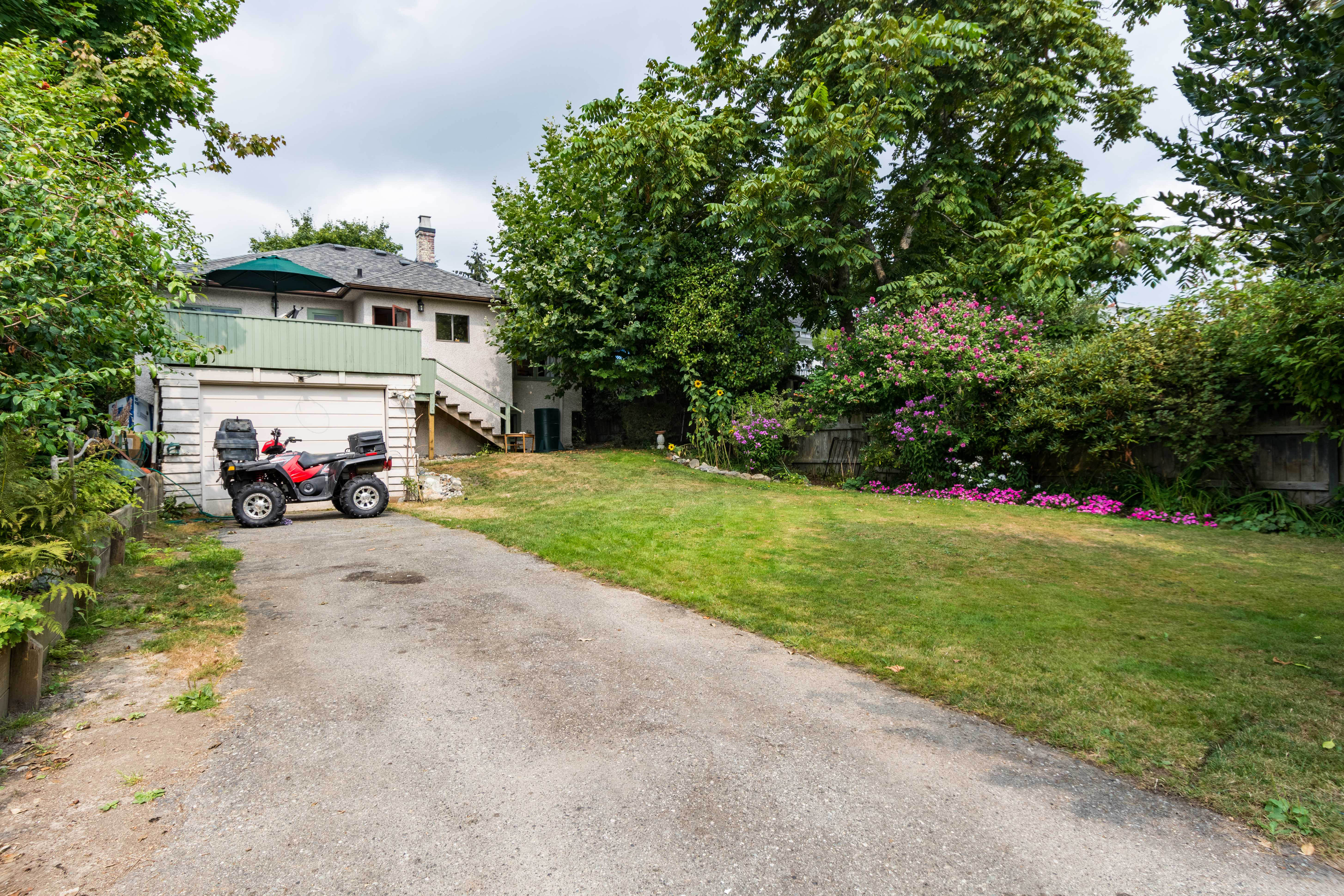 1426 London Street, New Westminster 19