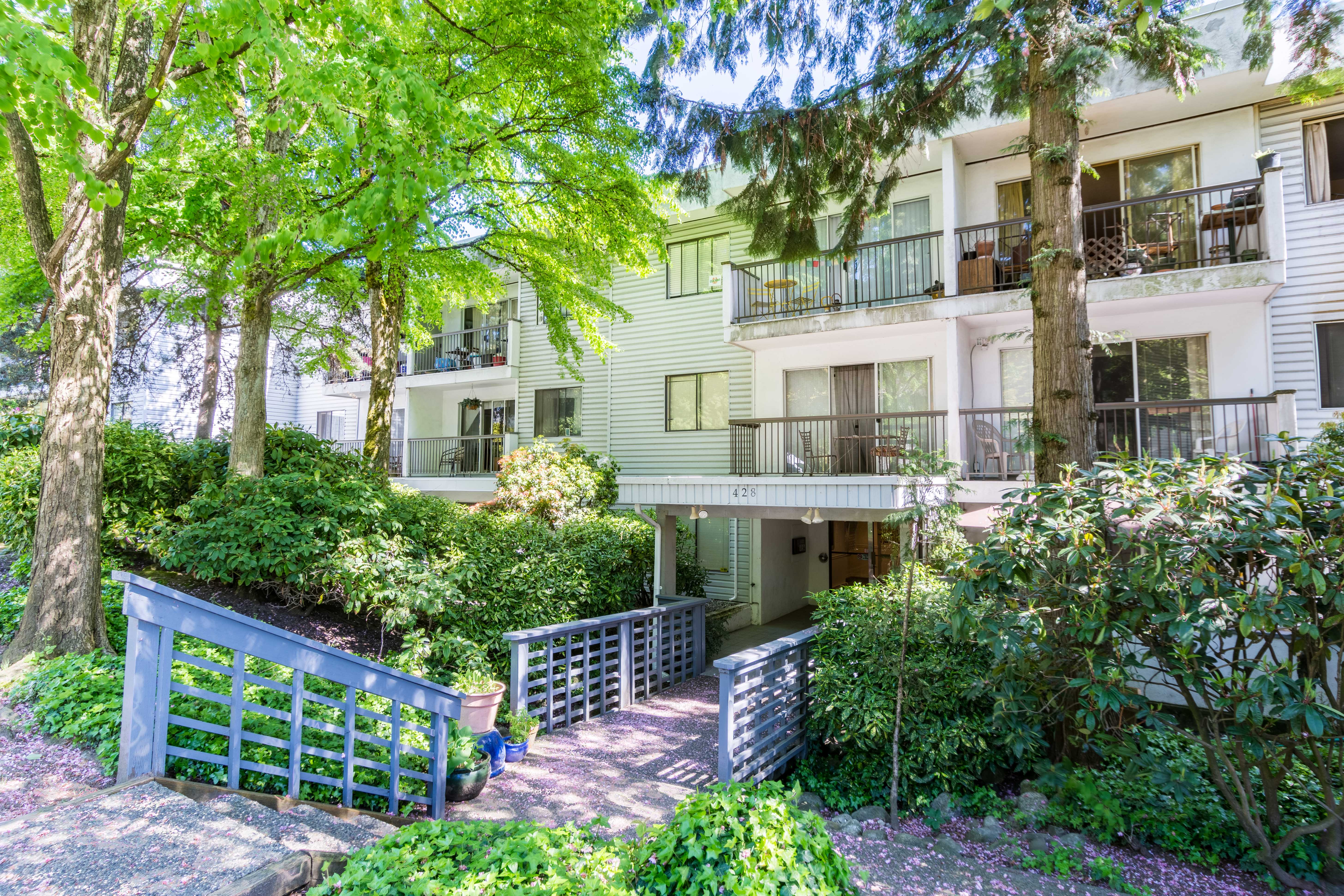 102-428 Agnes Street, New Westminster BC