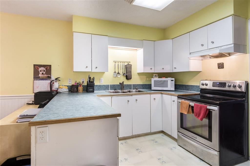 2415 St George Street, Port Moody BC 14