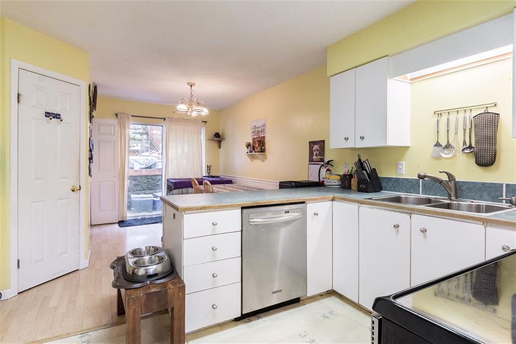 2415 St George Street, Port Moody BC 16