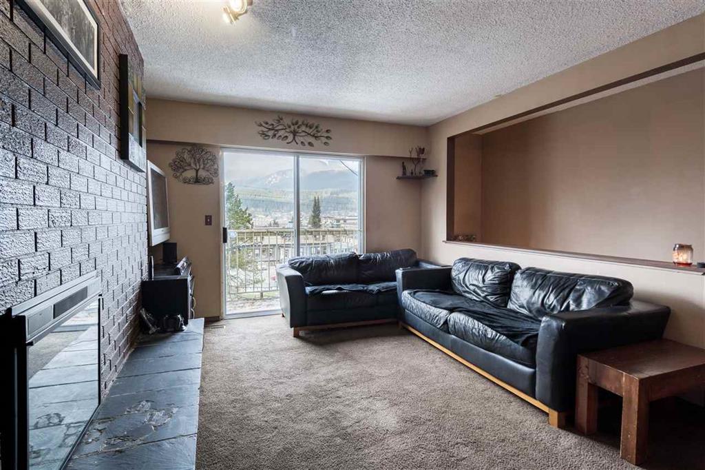 2415 St George Street, Port Moody BC 10